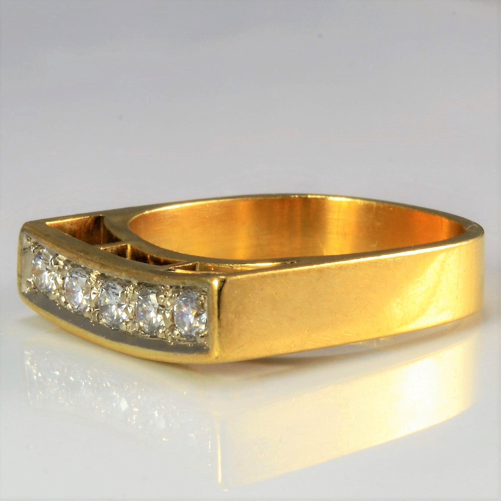Gypsy Set Five Stone Diamond Ring | 0.25 ctw, SZ 4.75 |