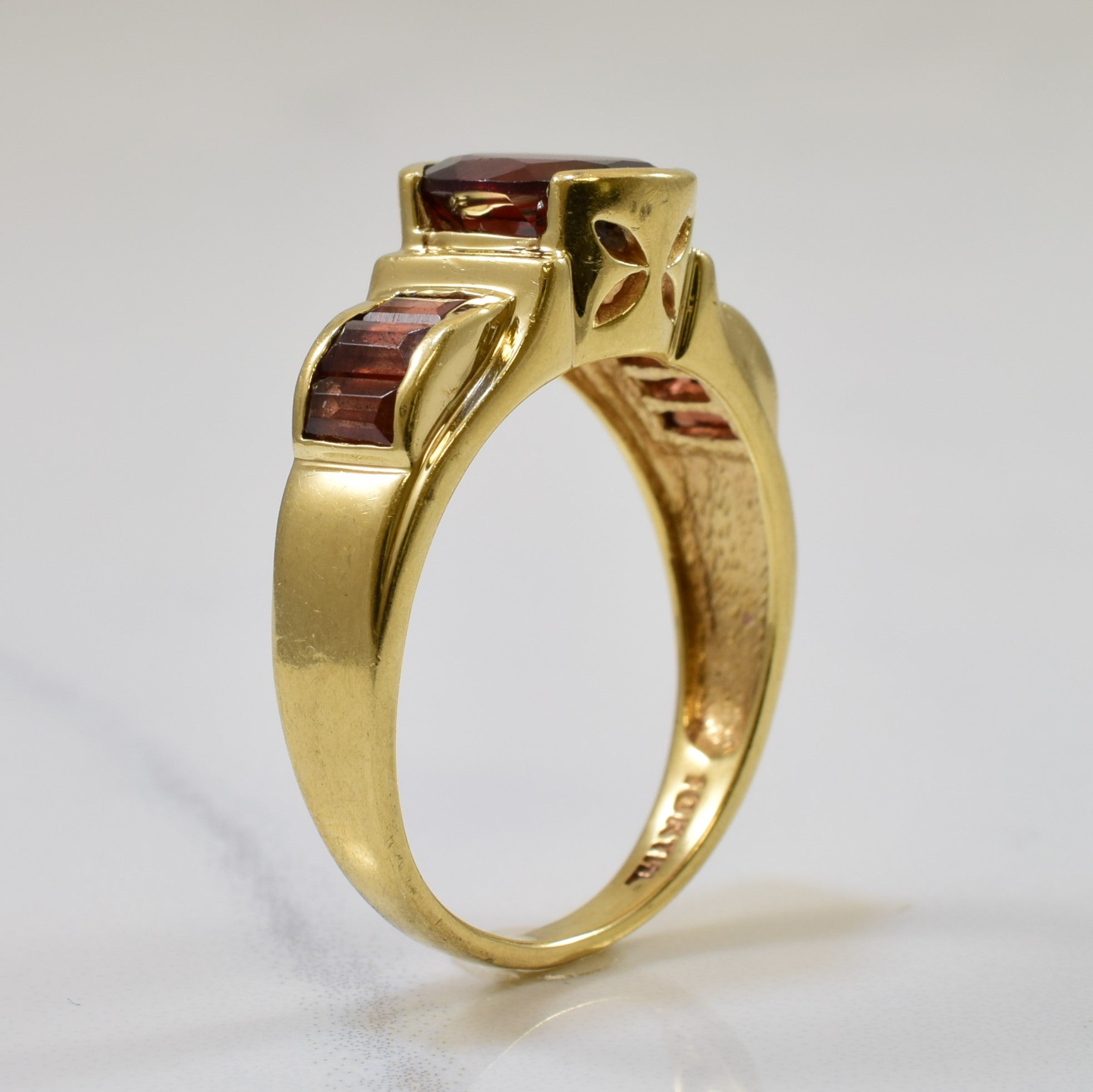 Semi Bezel Set Garnet Ring | 2.76ctw | SZ 8 |