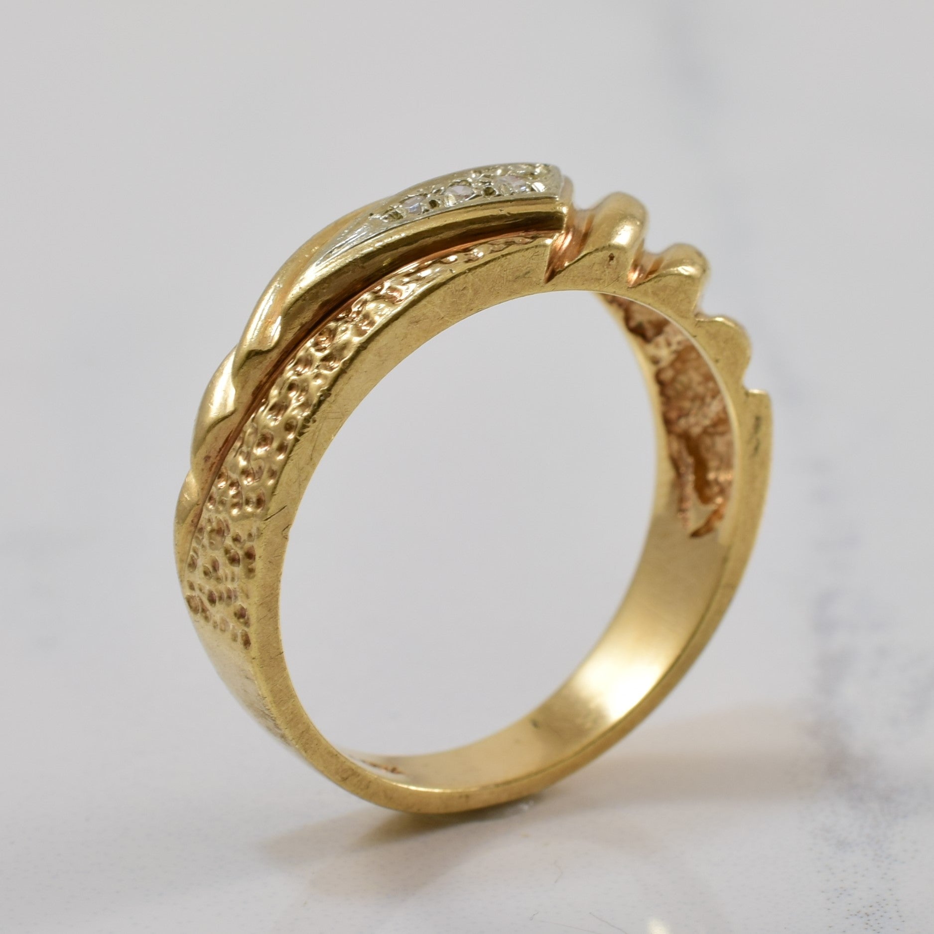 Diamond Cluster Grooved Band | 0.04ctw | SZ 10 |