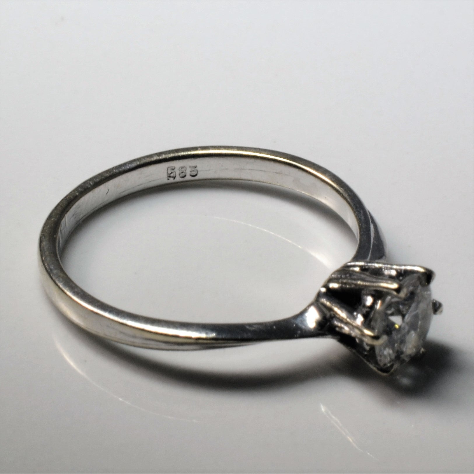 Bague solitaire à six griffes sertie d'un diamant | 0,55 ct | Taille 6,25 | 