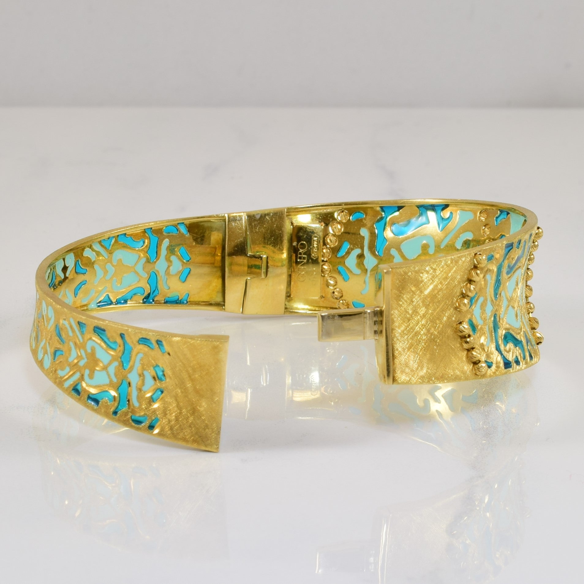 Italian Enamelled Yellow Gold Bangle | 8" |