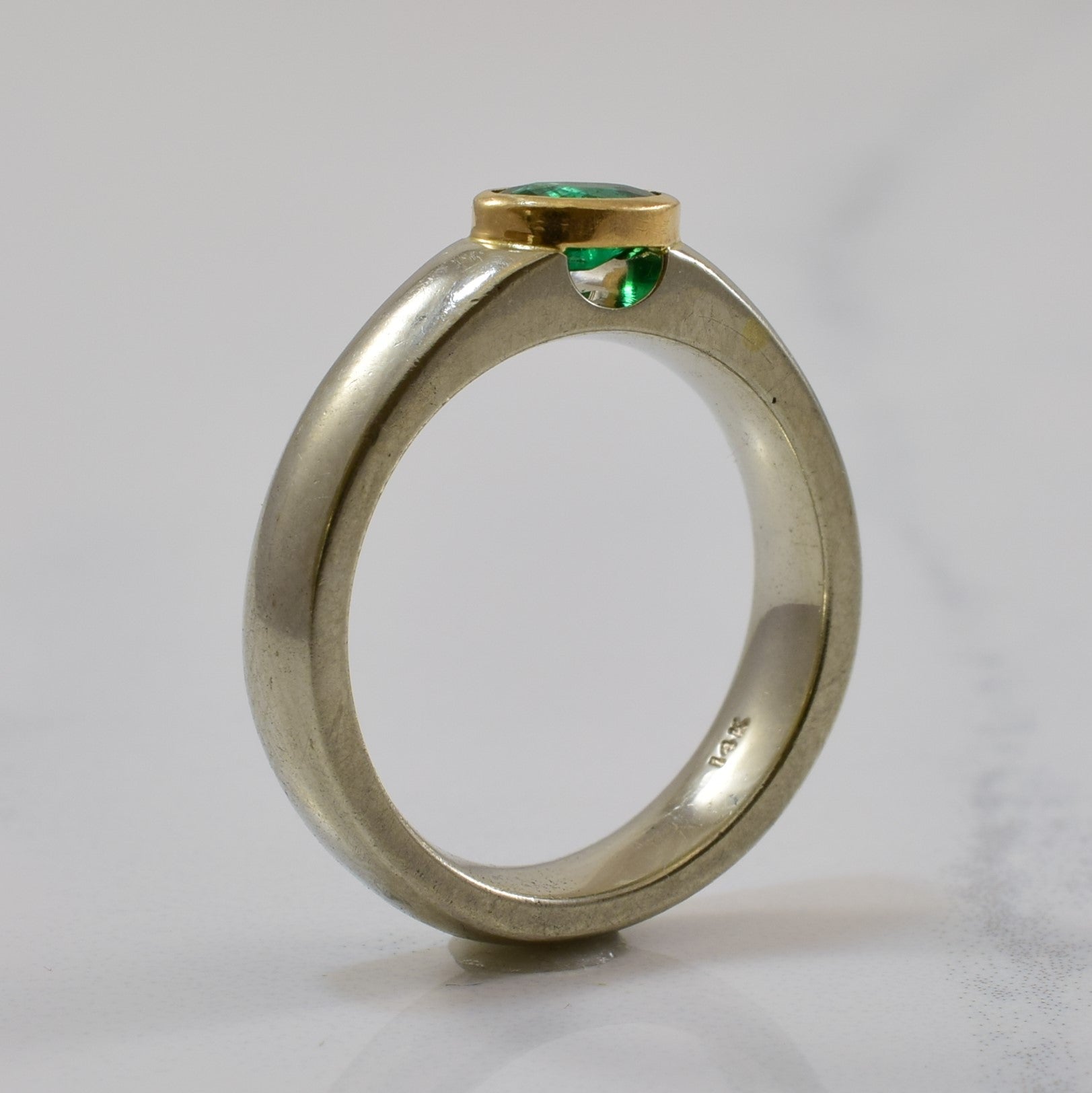 Two Tone Bezel Set Emerald Ring | 0.30ct | SZ 5.25 |