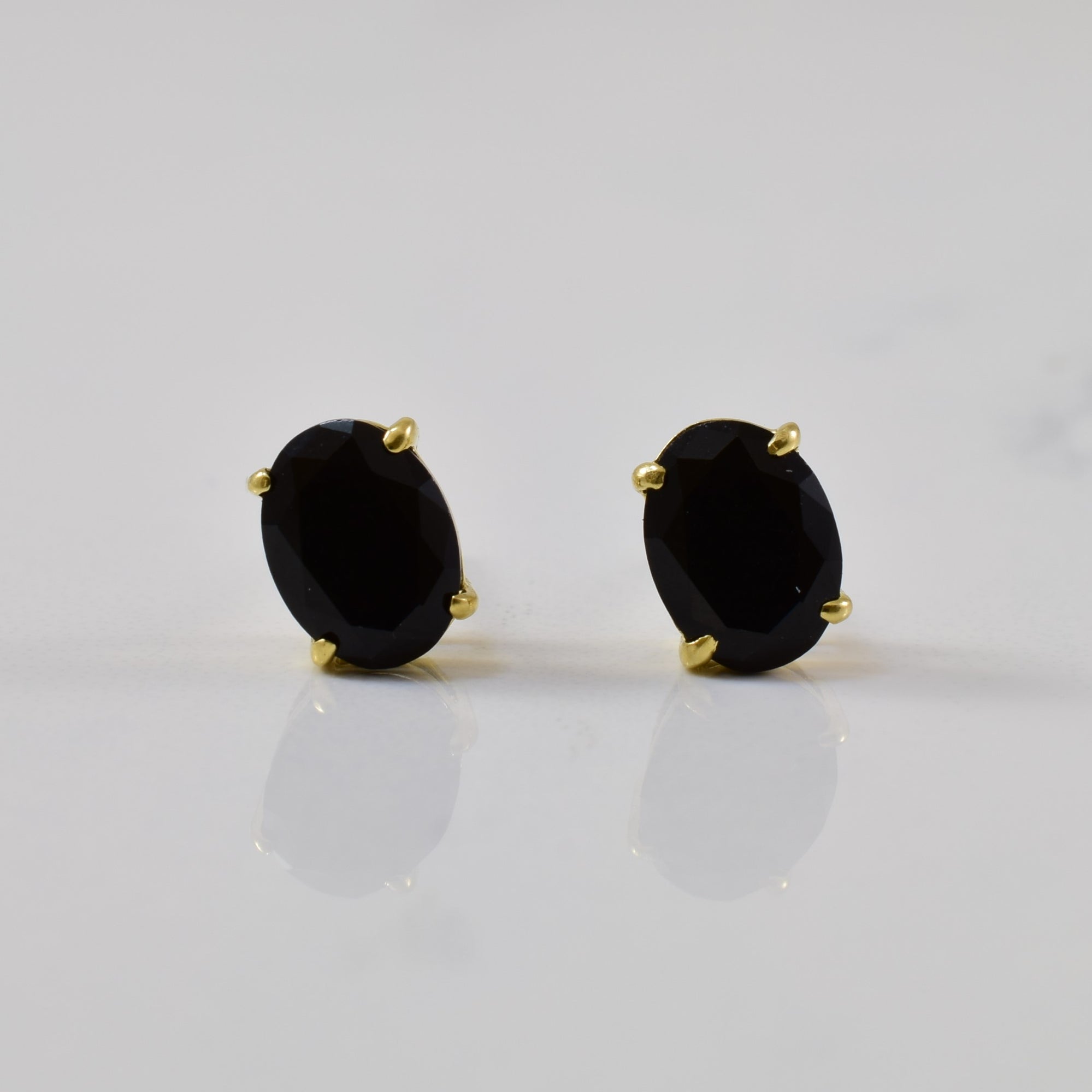 Black Onyx Stud Earrings | 0.90ctw |