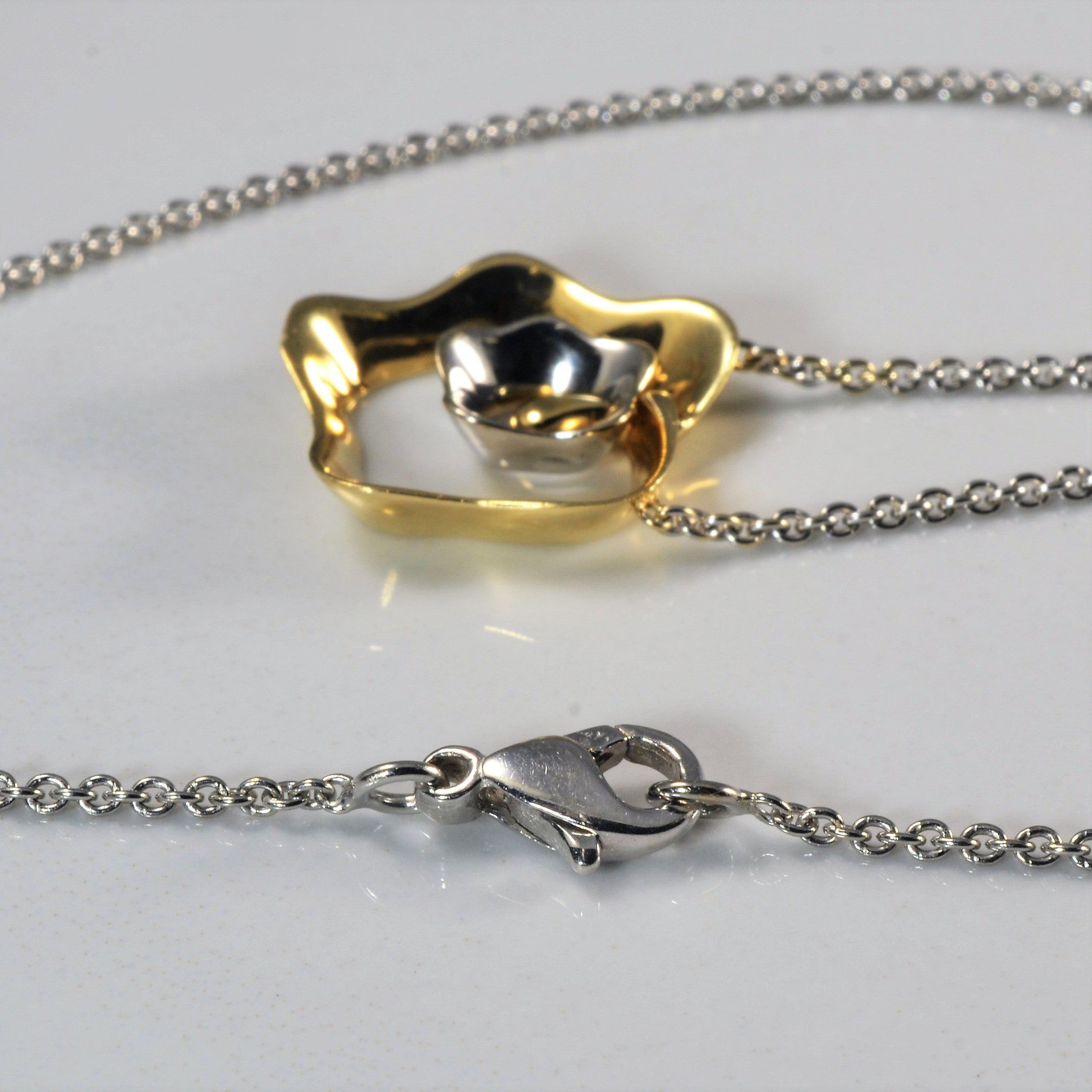 Two Tone Flower Necklace | 17" |