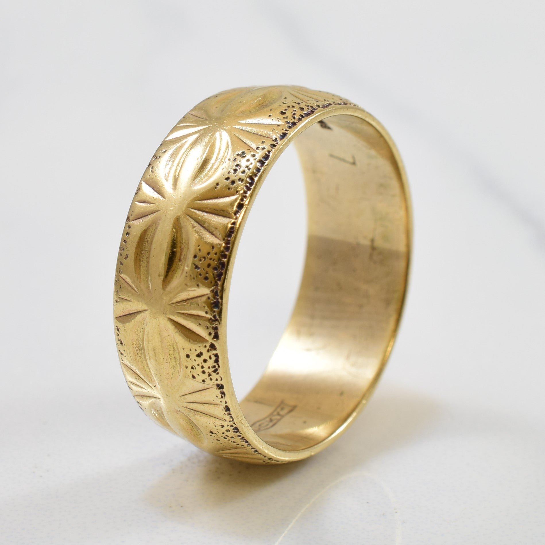 1960s Textured Gold Band | SZ 7.5 |