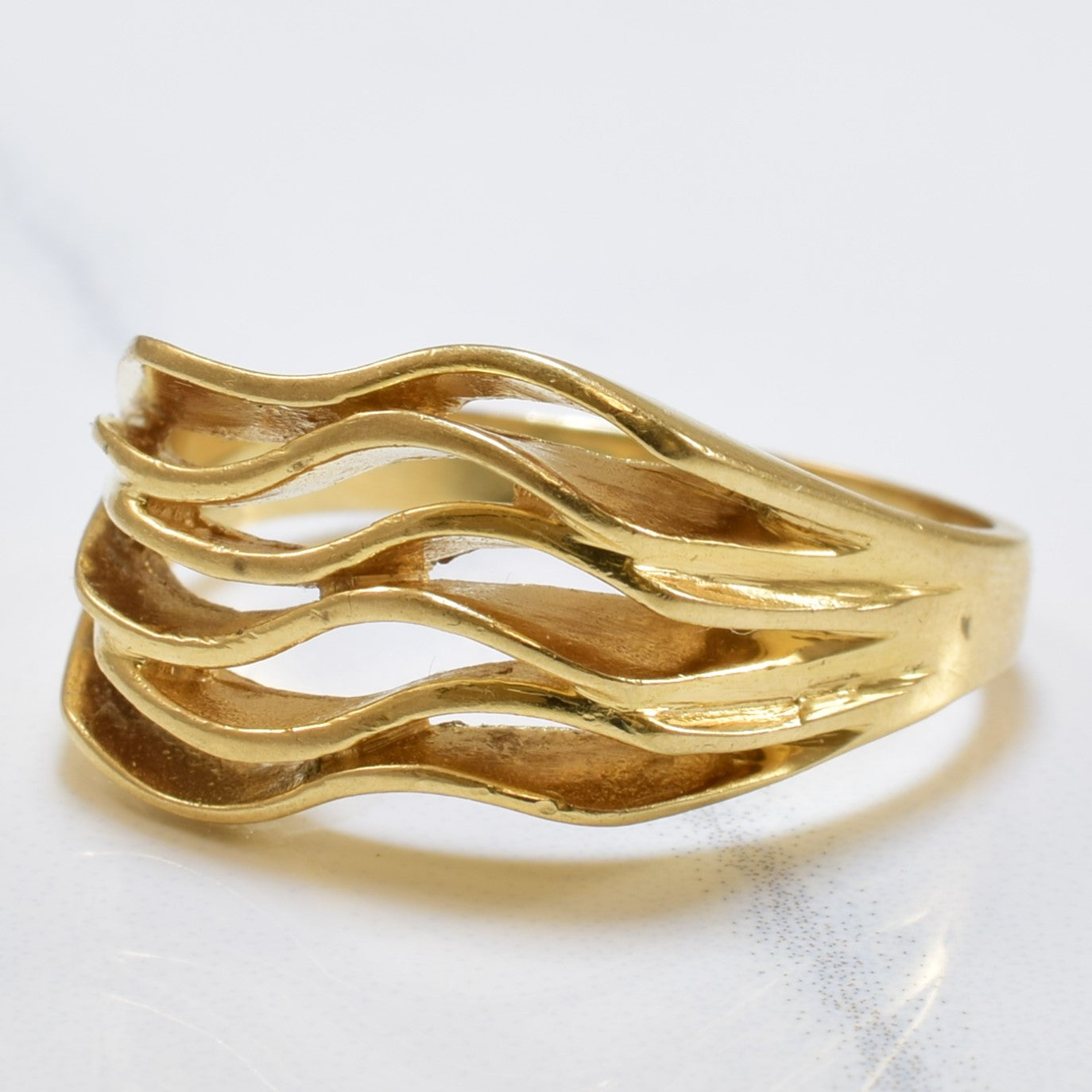 14k Yellow Gold Wave Ring | SZ 9.75 |