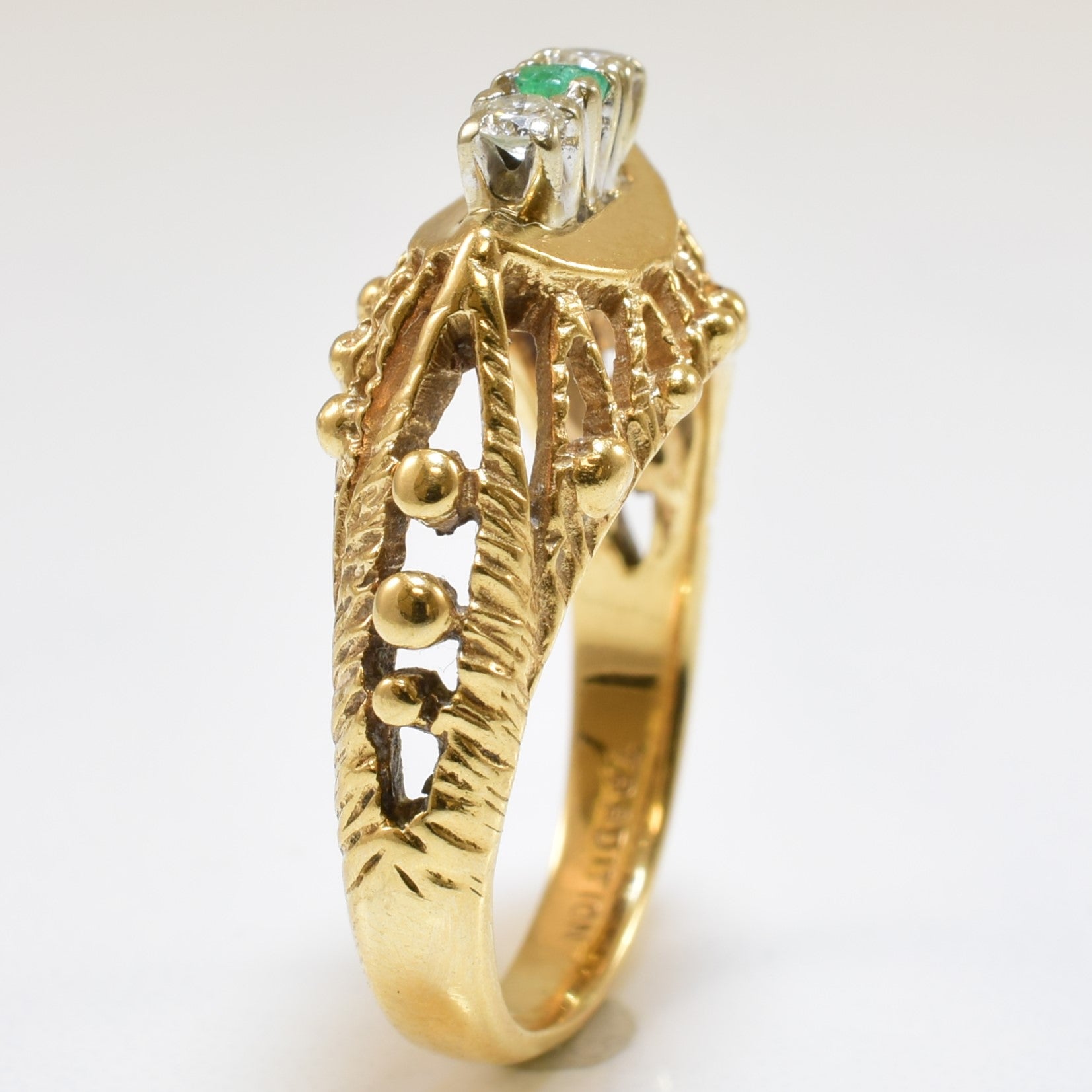 Diamond & Emerald Ring | 0.08ctw, 0.04ctw | SZ 6.75 |