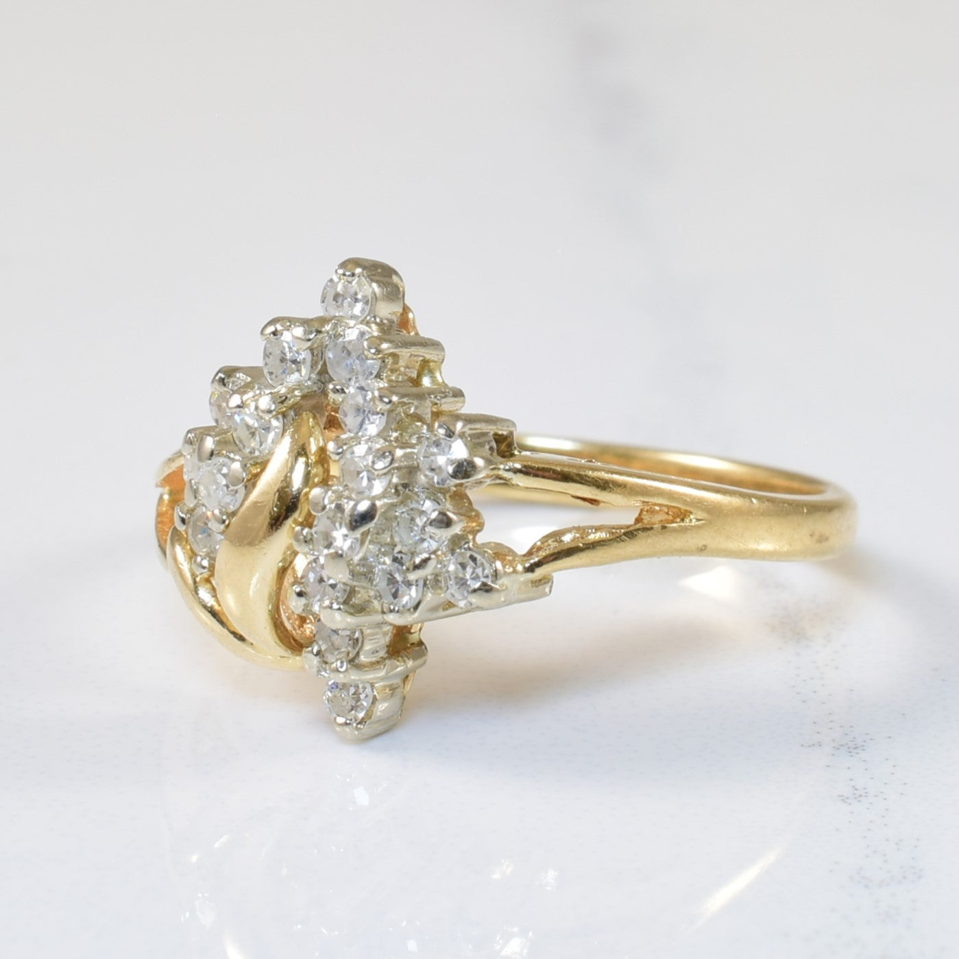 Diamond Ring | 0.27ctw | SZ 6.75 |