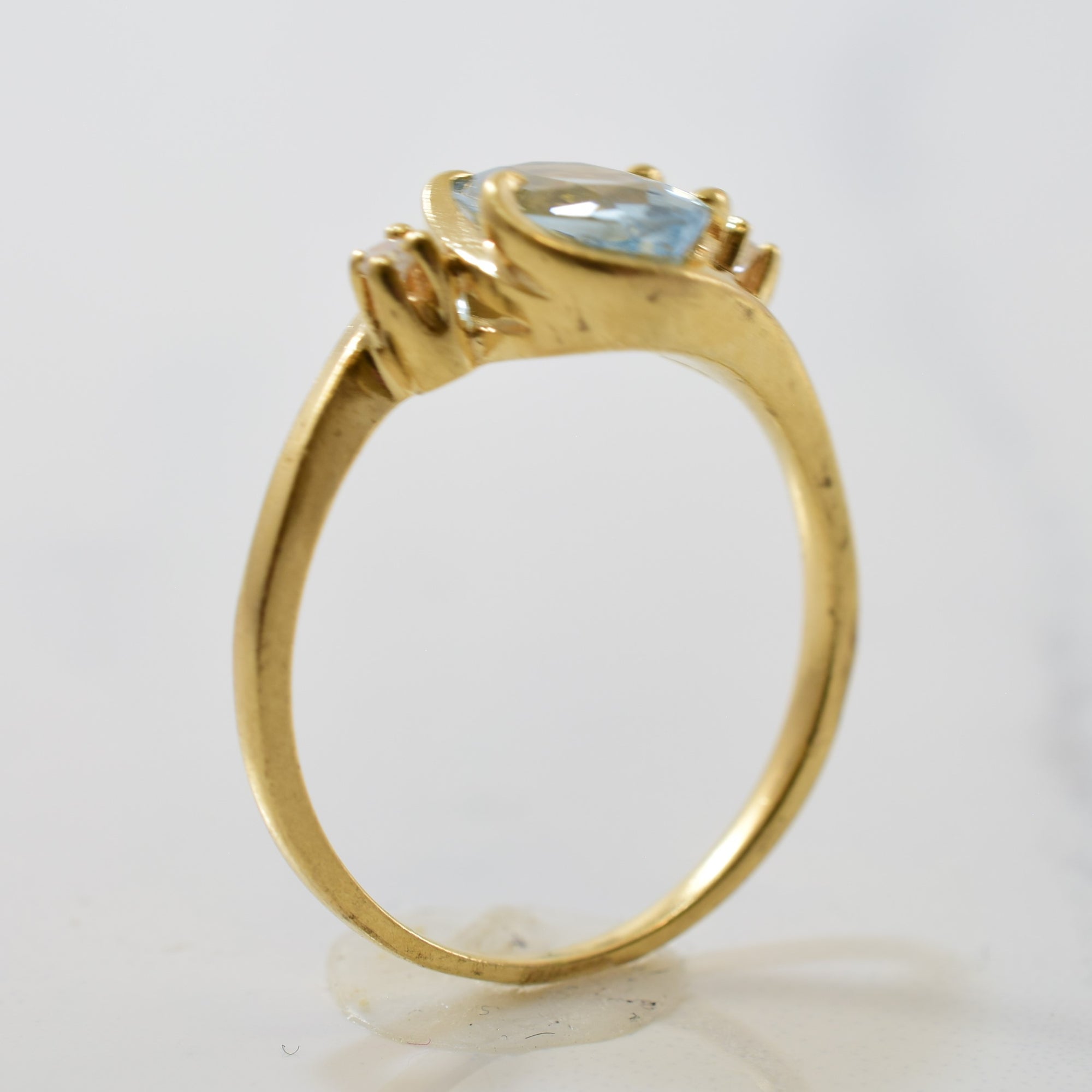 Oval Aquamarine & Diamond Bypass Ring | 0.04ctw, 1.10ct | SZ 5.75 |