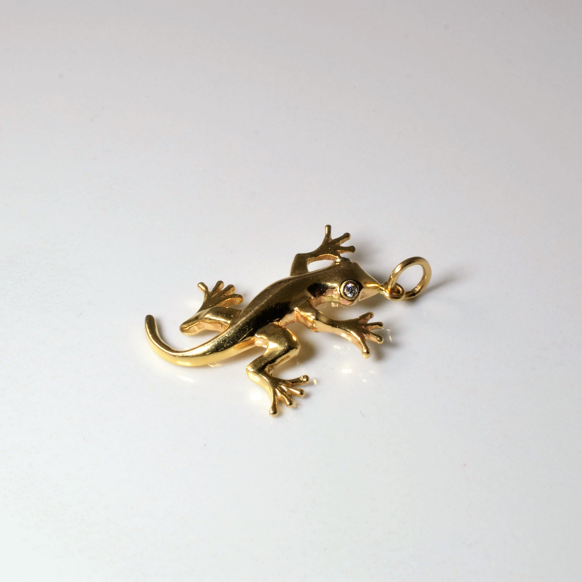 Diamond Lizard Pendant | 0.02ctw |