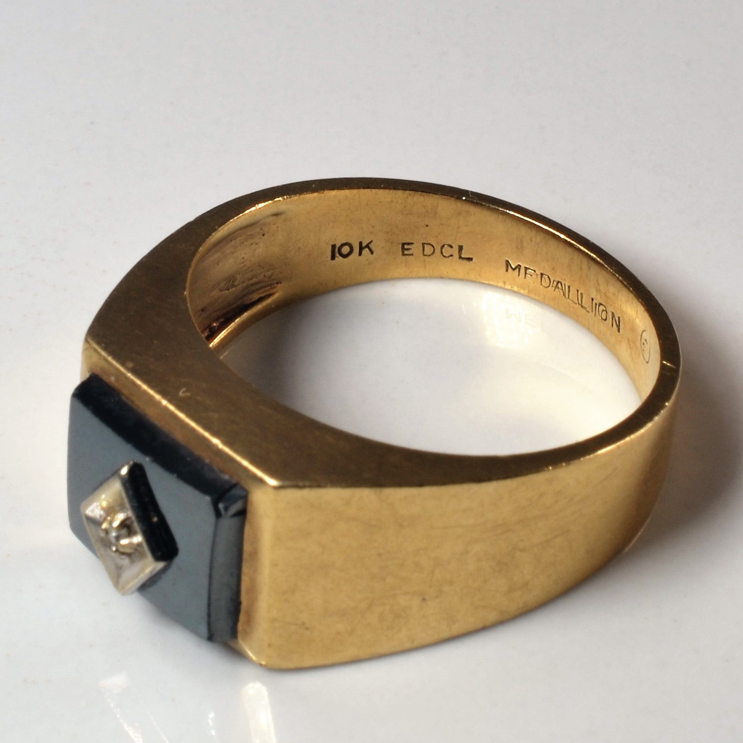 Bague en hématite et diamants | 4,00 ct, 0,01 ct | Taille 9,75 | 