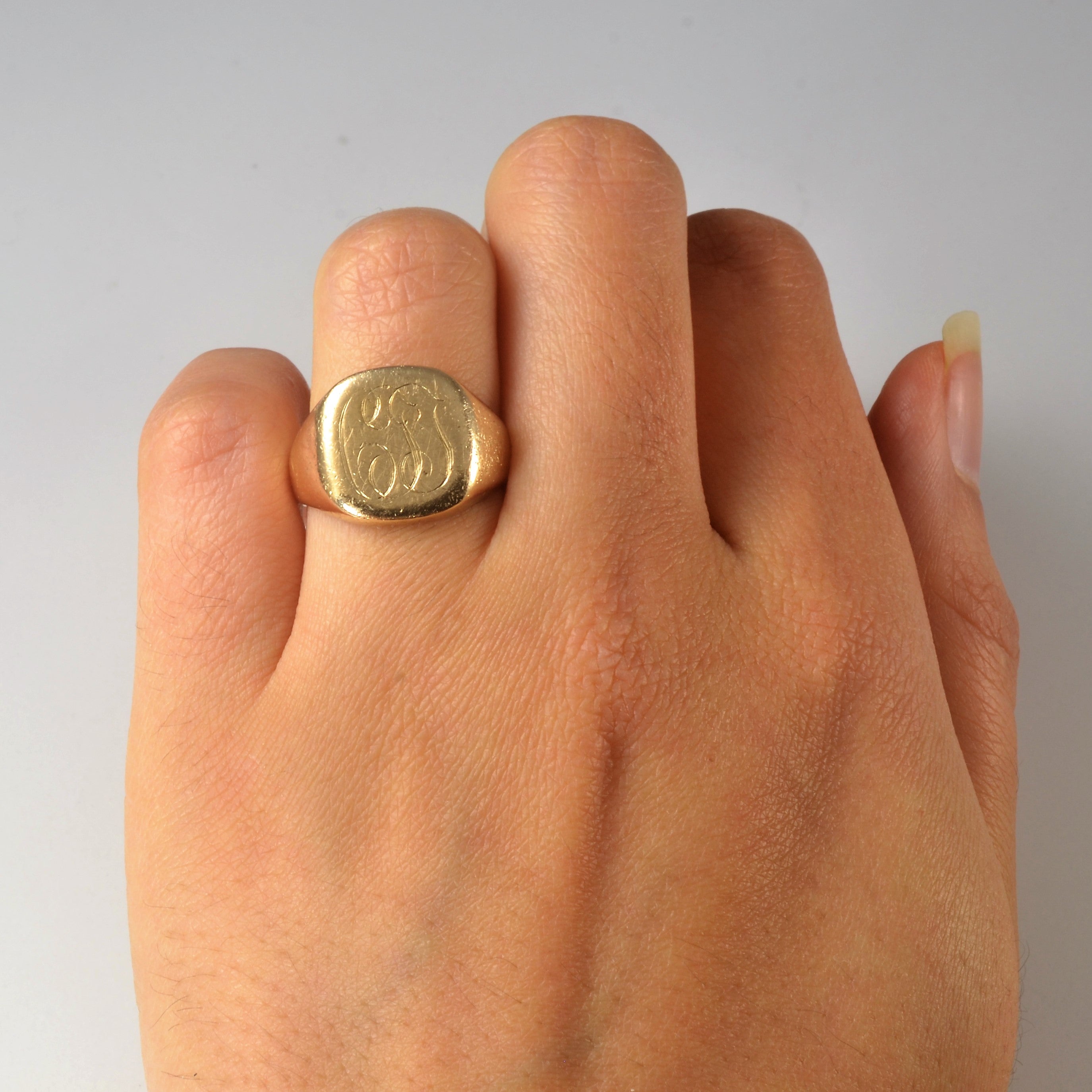 Yellow Gold Signet Ring | SZ 6 |
