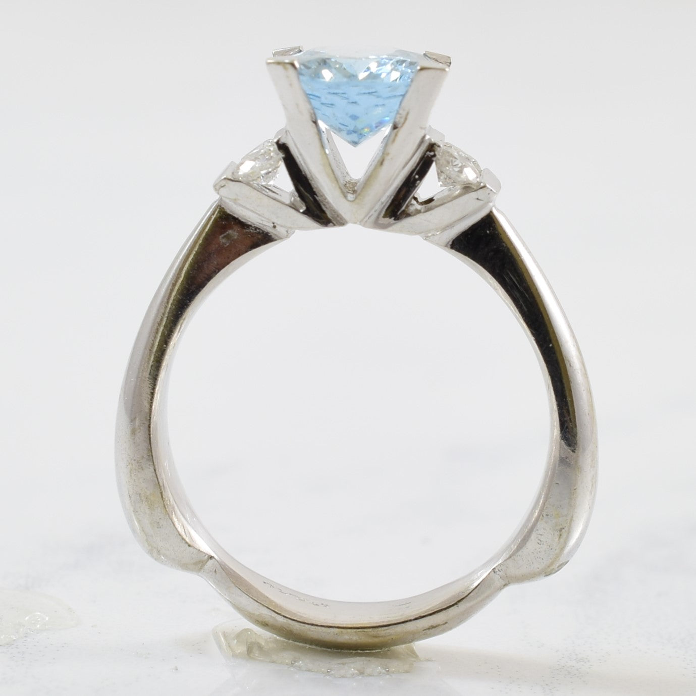 Scalloped Band Aquamarine & Diamond Ring | 0.24ctw, 1.35ct | SZ 6 |