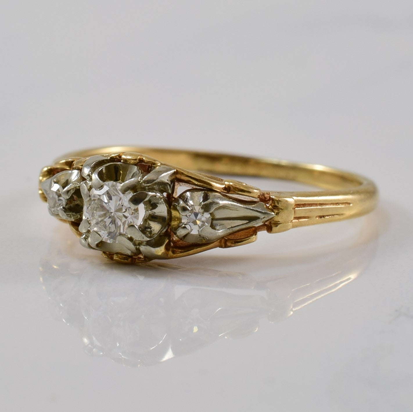 diamond vintage rings for sale in Canada, three stone diamond head gold band rings for sale