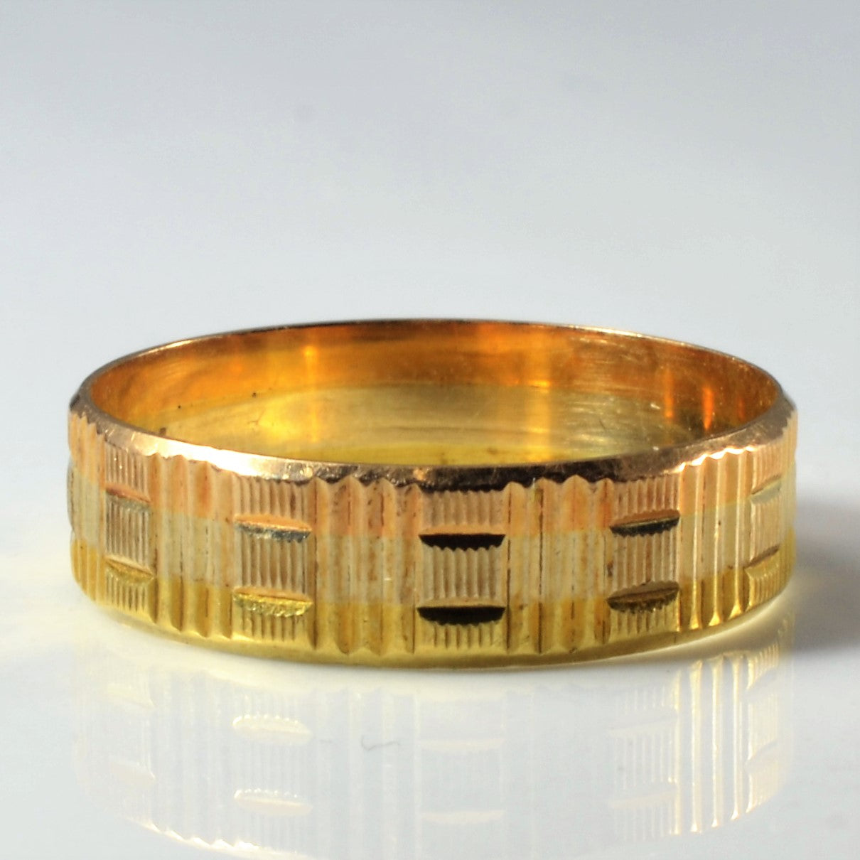 Textured Tri Tone Gold Band | SZ 6 |