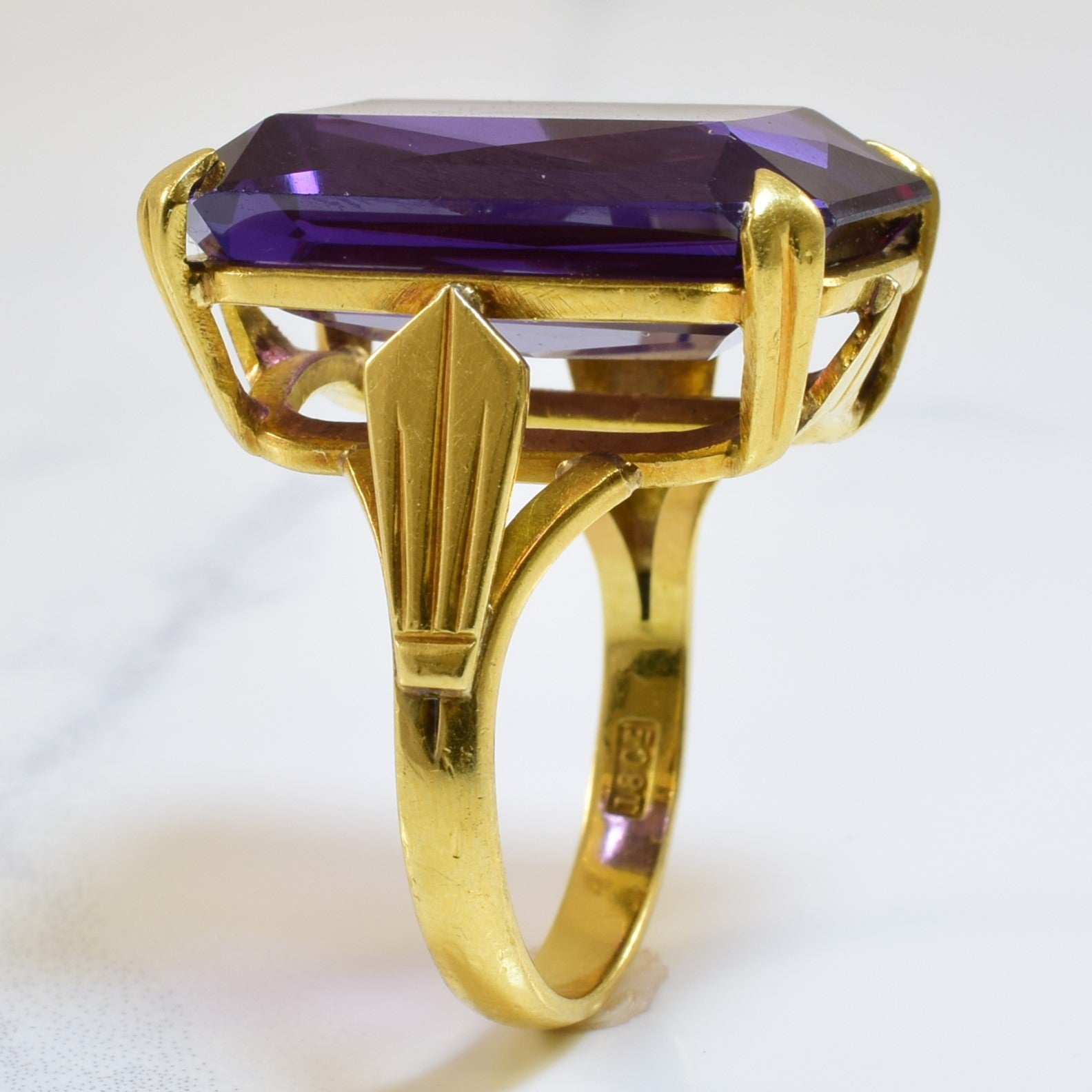 Synthetic Purple Sapphire Cocktail Ring | 26.00ctw | SZ 7.25 |