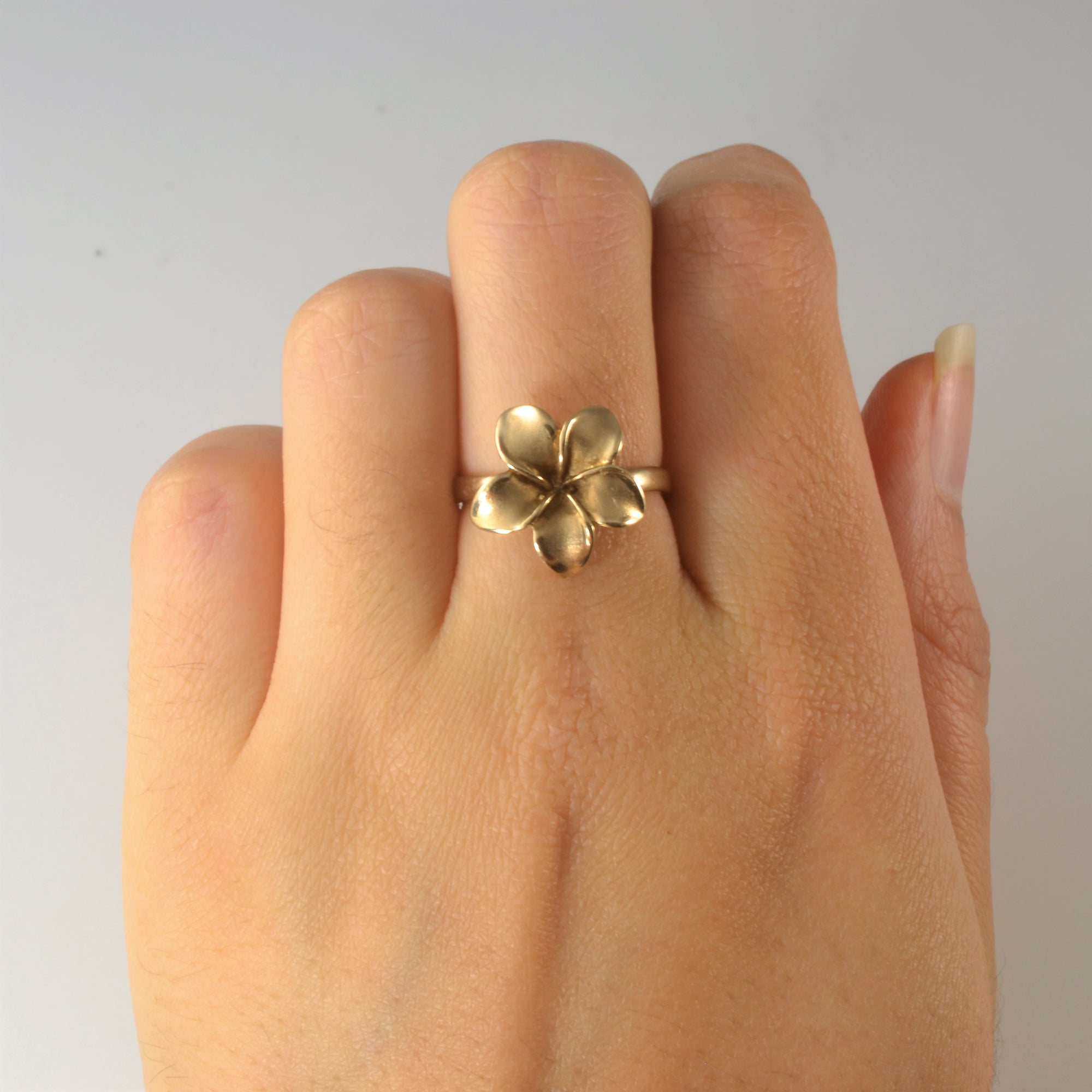 Plumeria ring deals