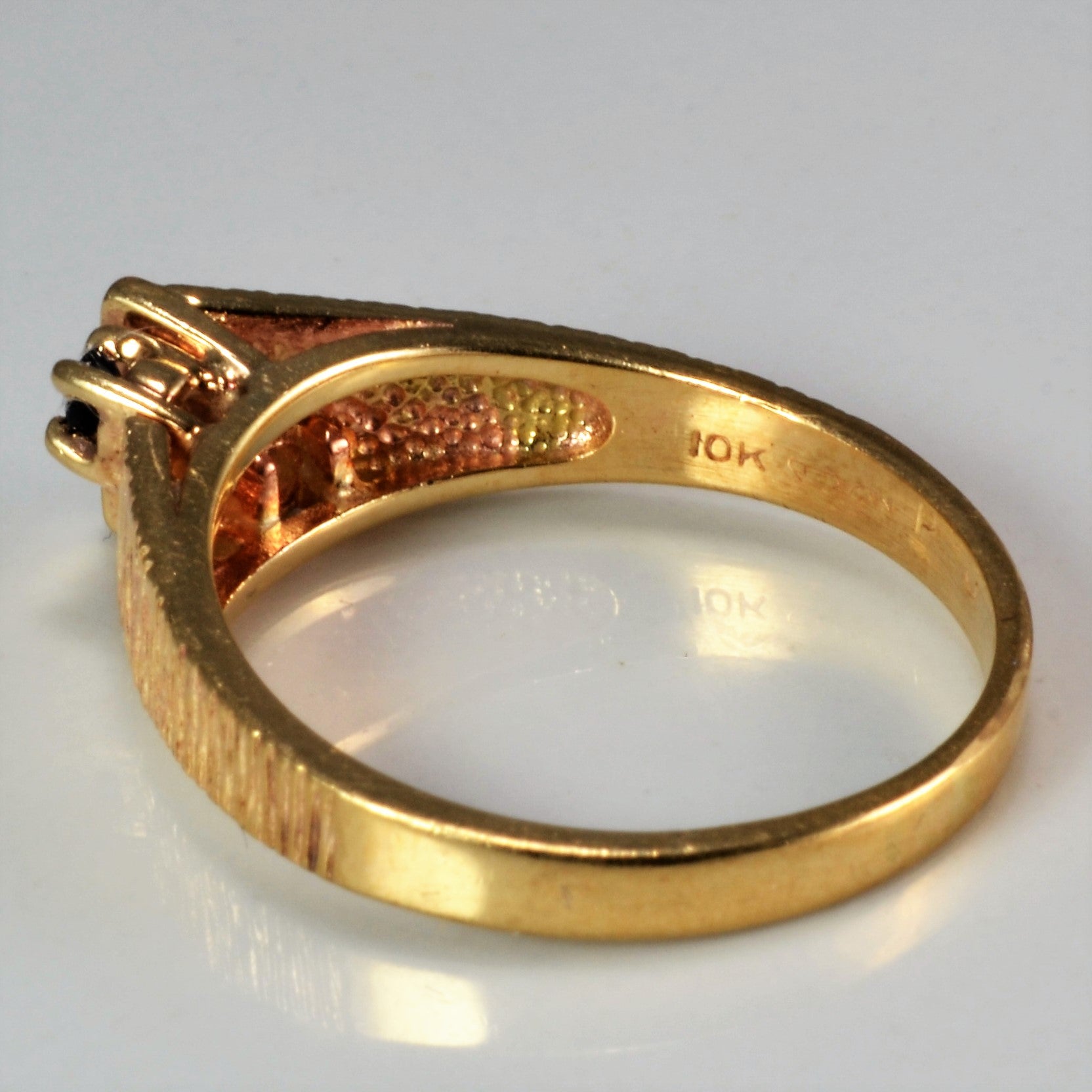 Brushed Texture Diamond & Sapphire Ring | 0.03 ct, SZ 7 |