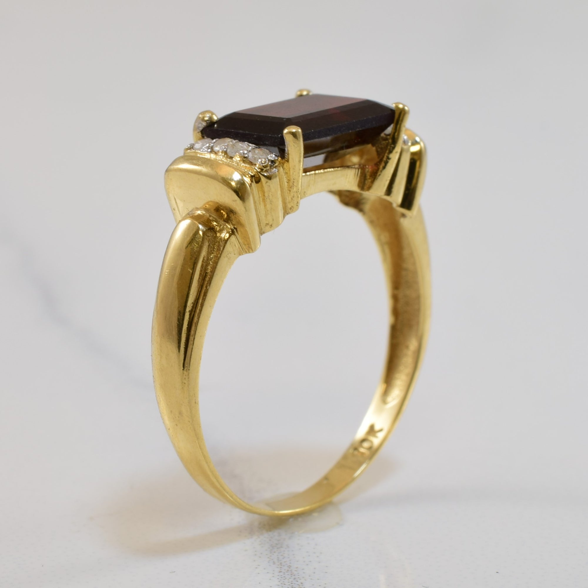 Emerald Cut Garnet & Diamond Ring | 3.00ct, 0.08ctw | SZ 7.25 |