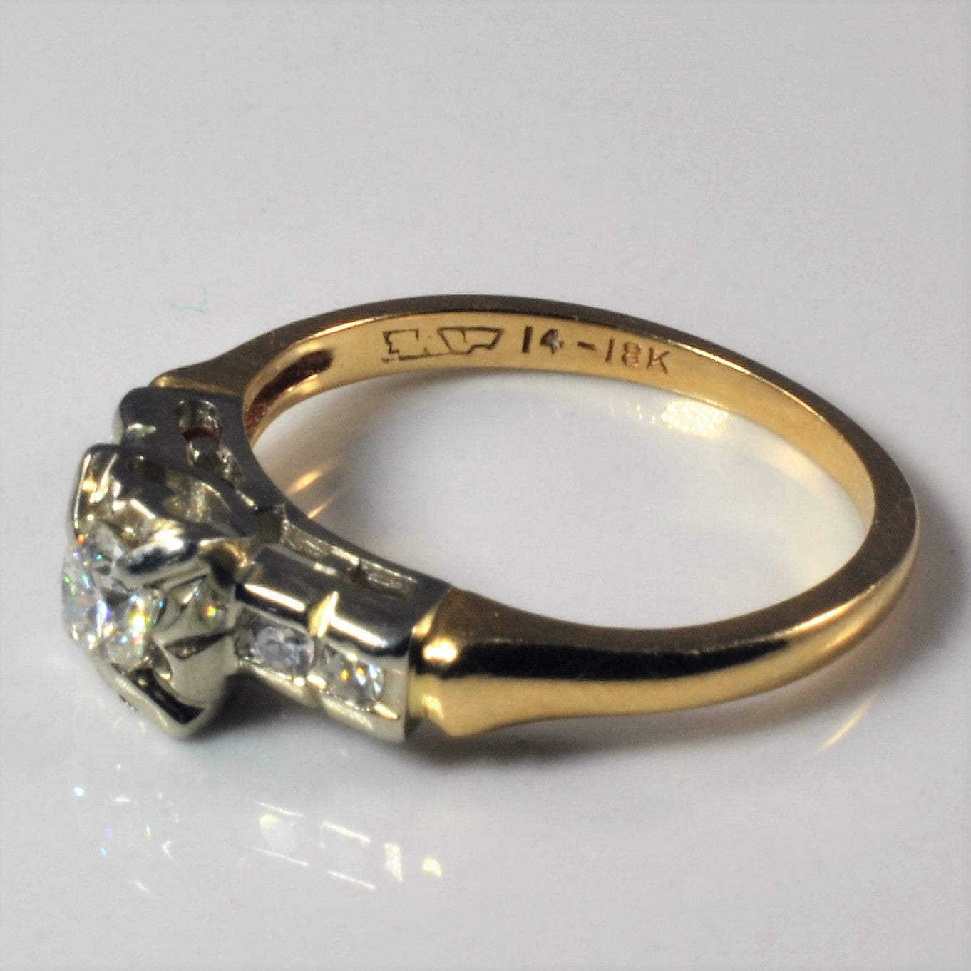 Retro Illusion Diamond Engagement Ring | 0.26ctw | SZ 5.25 |