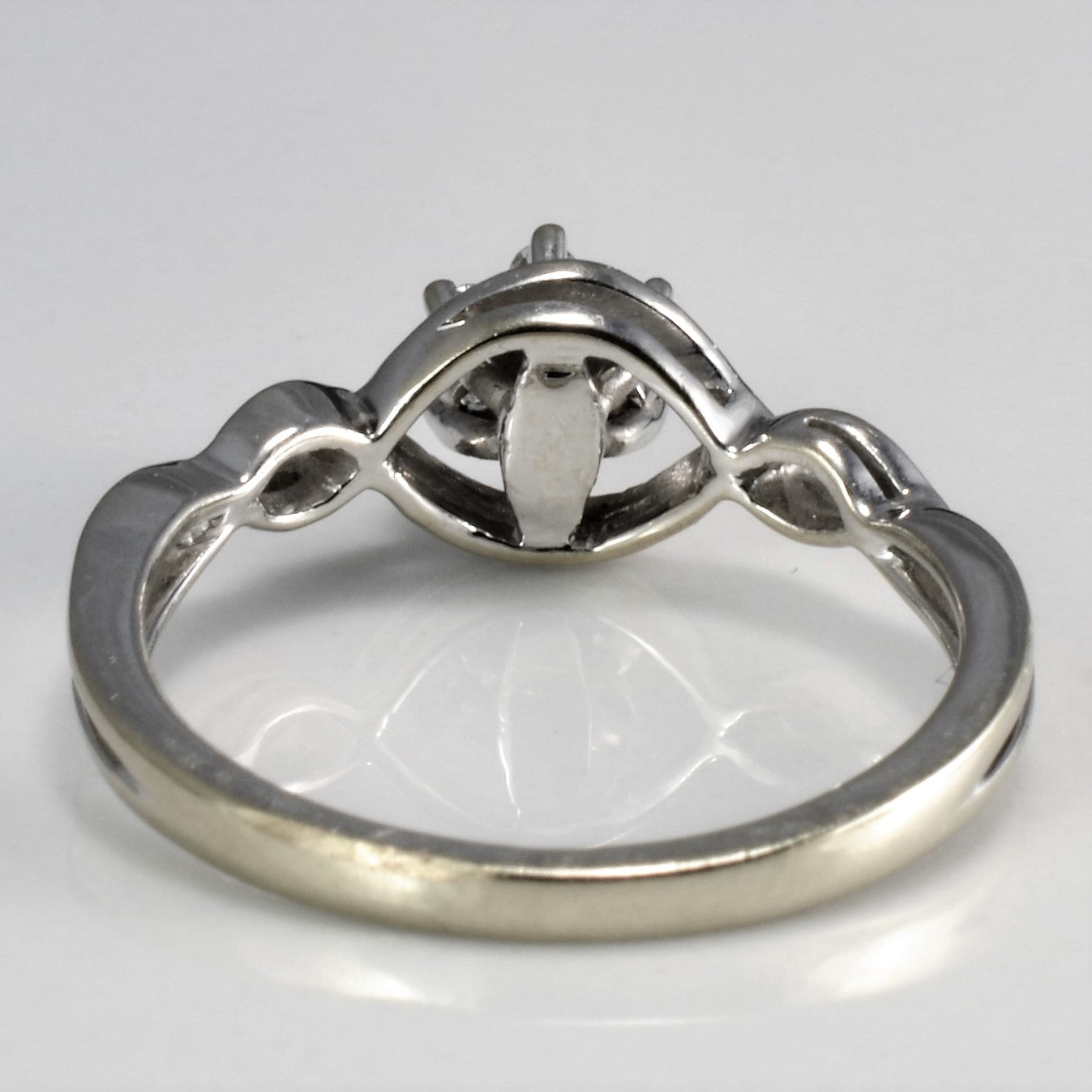 Cluster Diamond Ring | 0.12 ctw, SZ 5.5 |