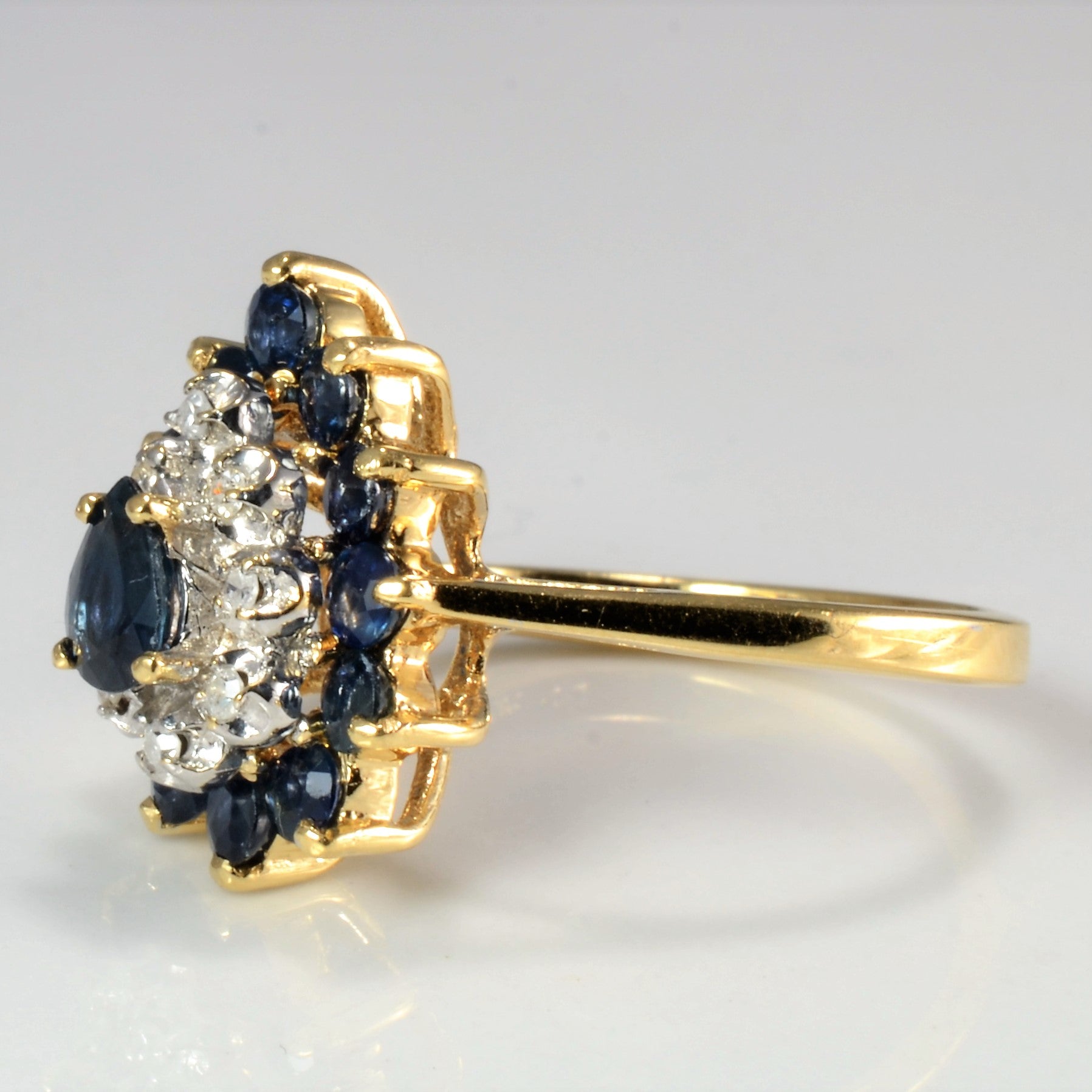 Cluster Sapphire & Diamond Ring | 0.02 ctw, SZ 6 |