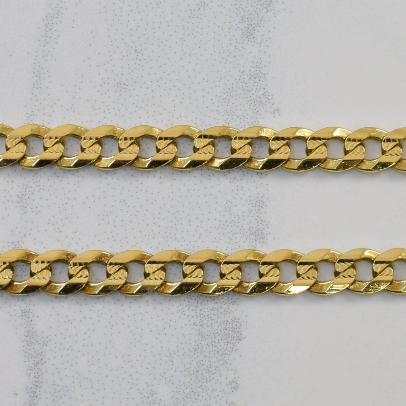 10k Yellow Gold Cuban Link Chain | 18.5" |