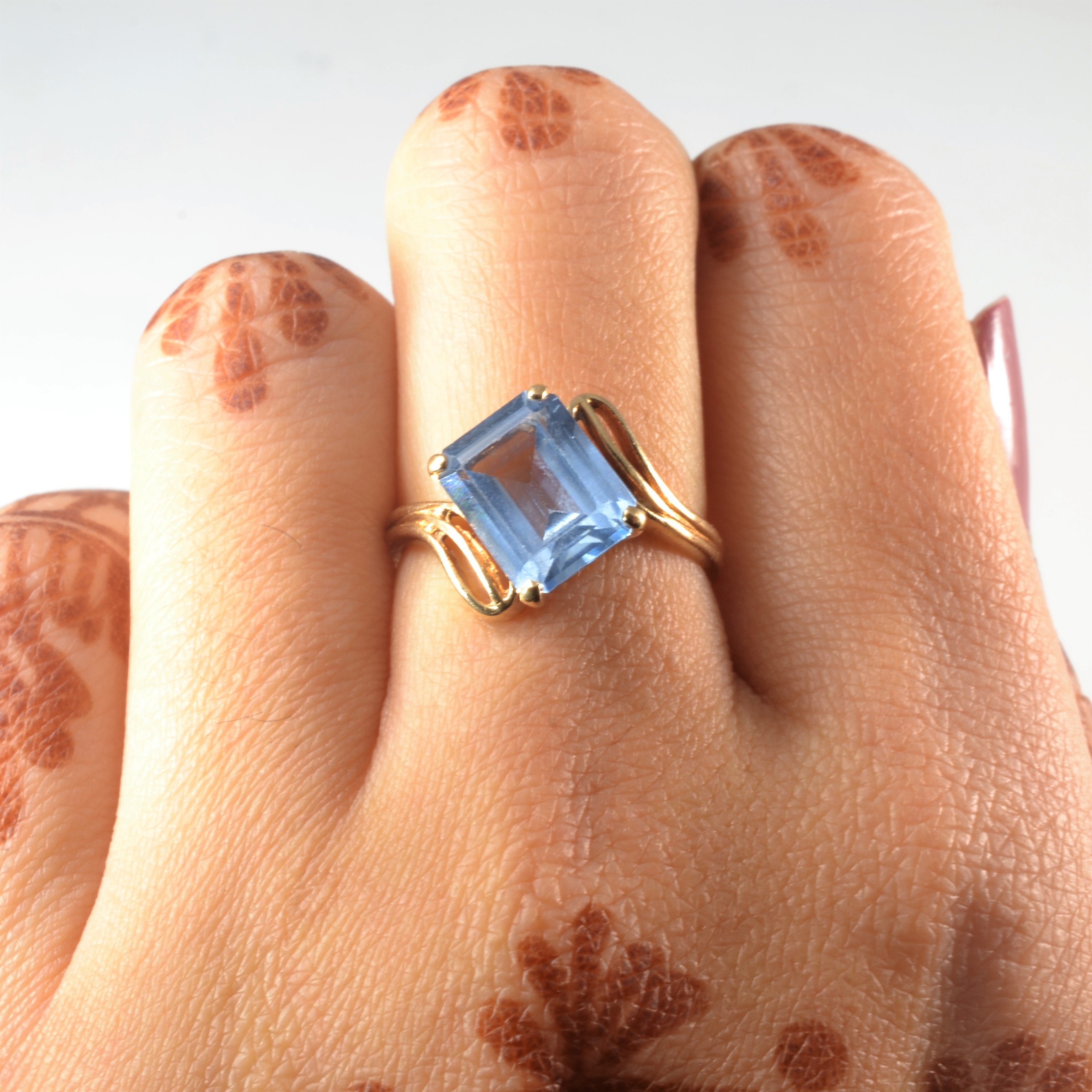 Bypass Synthetic Spinel Ring | 3.20ct| SZ 5.75|