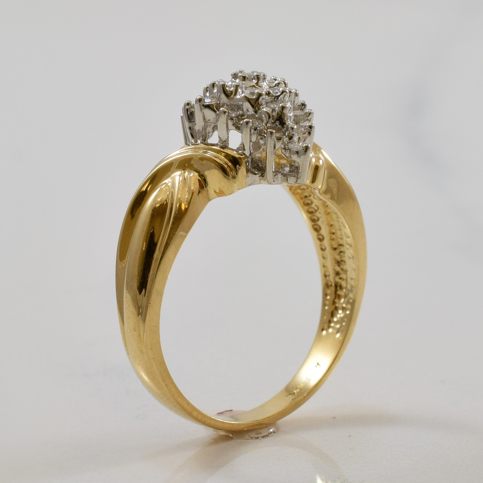 Marquise Shaped Diamond Cluster Ring | 0.23ctw | SZ 7 |