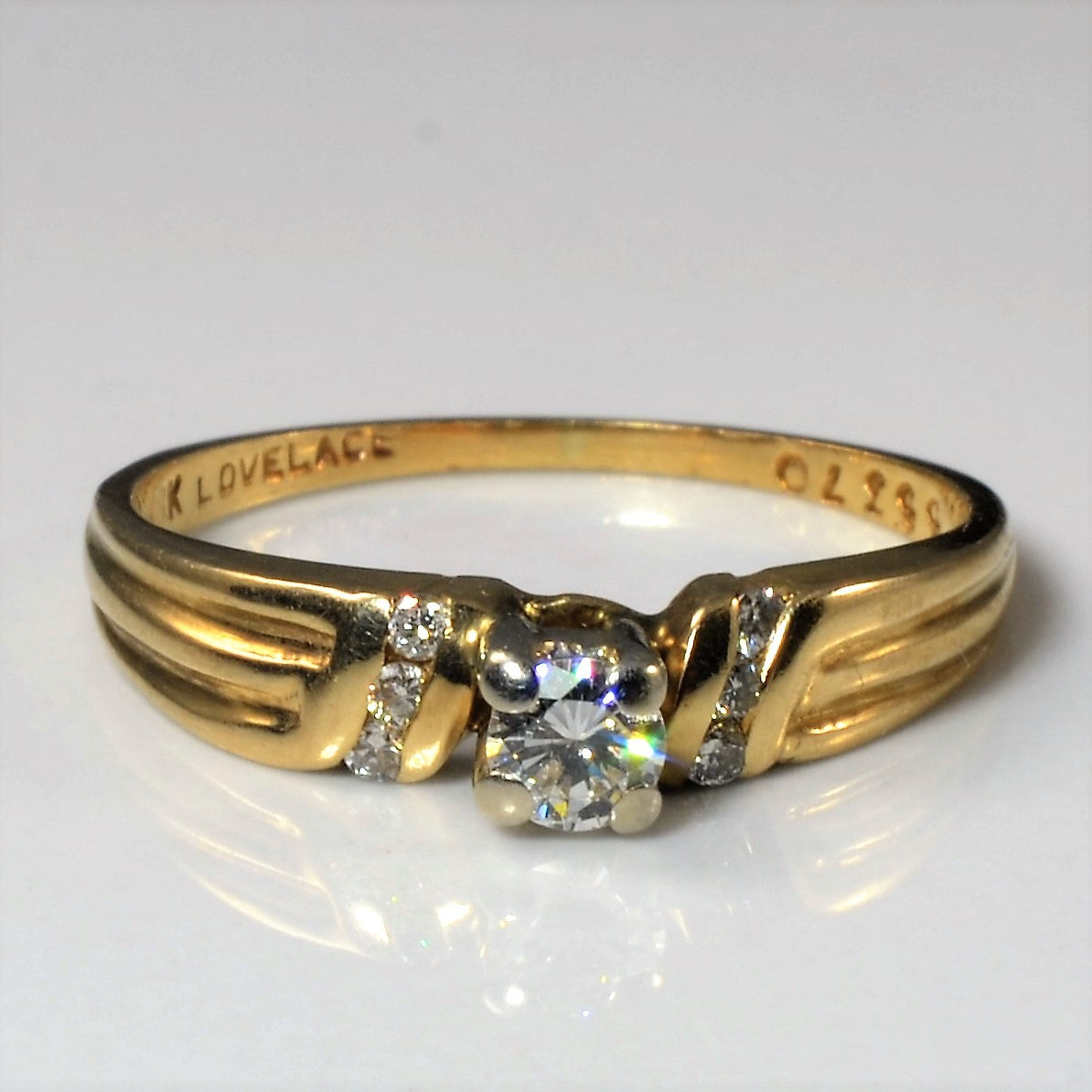 Solitaire with Accents Diamond Ring | 0.21ctw | SZ 7.25 |