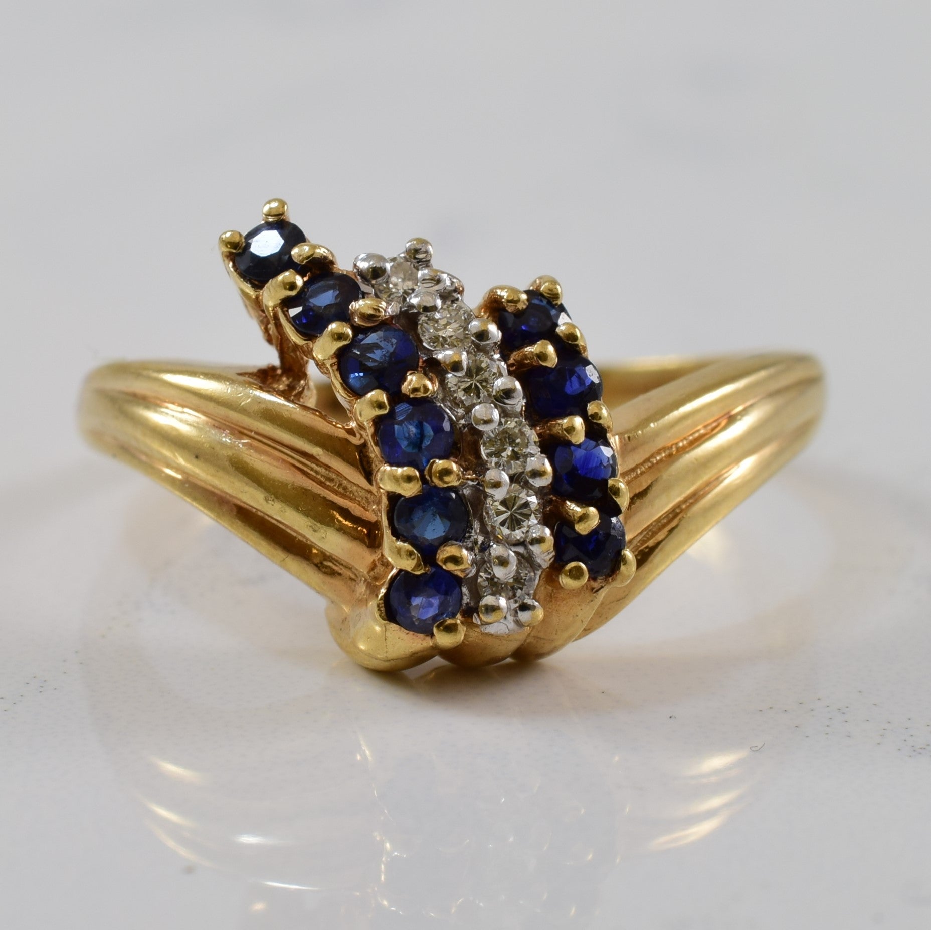 Blue Sapphire & Diamond Chevron Ring | 0.28ctw, 0.09ctw | SZ 9.5 |