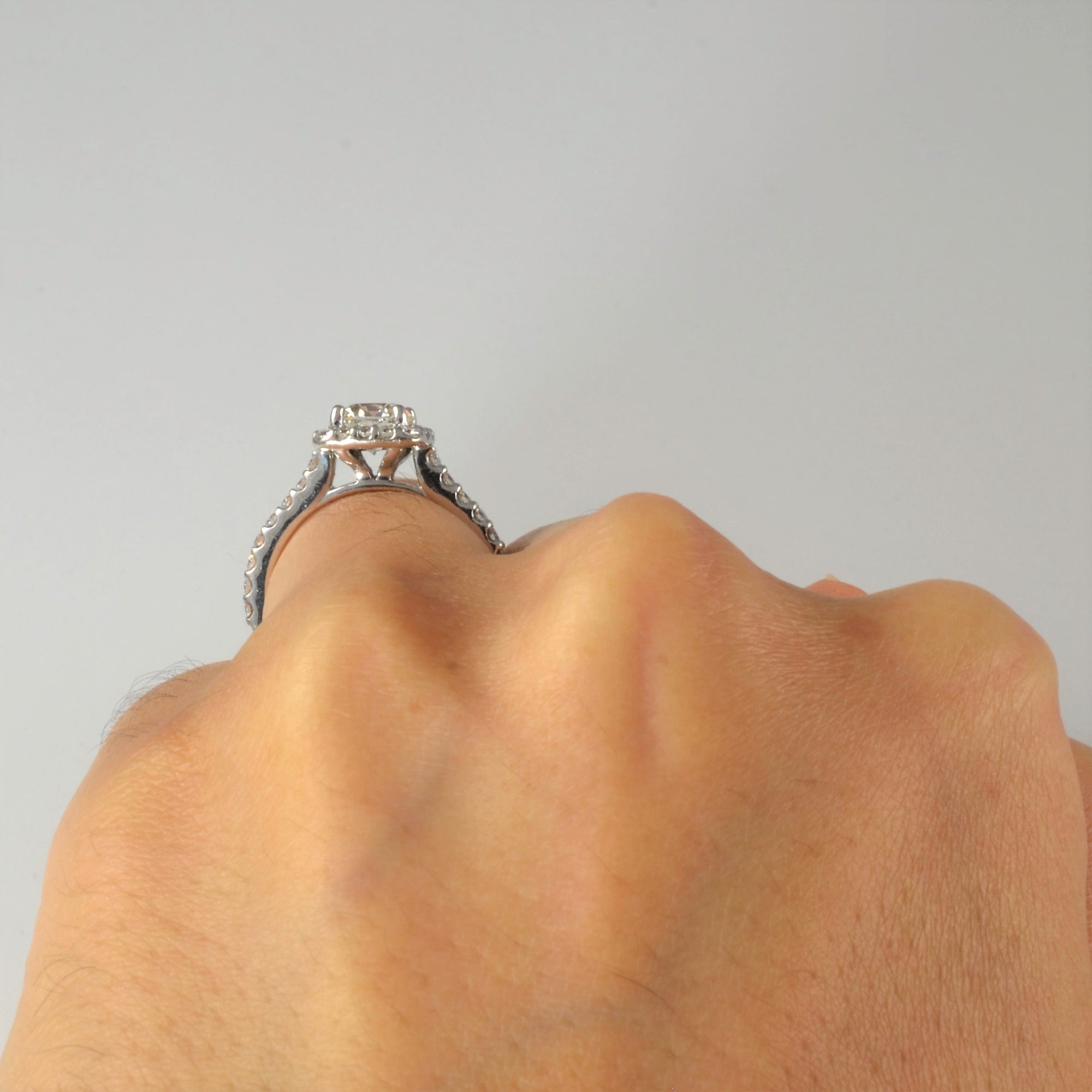 'Ritani' Halo Diamond Engagement Ring | 1.29ctw | SZ 4.75 |