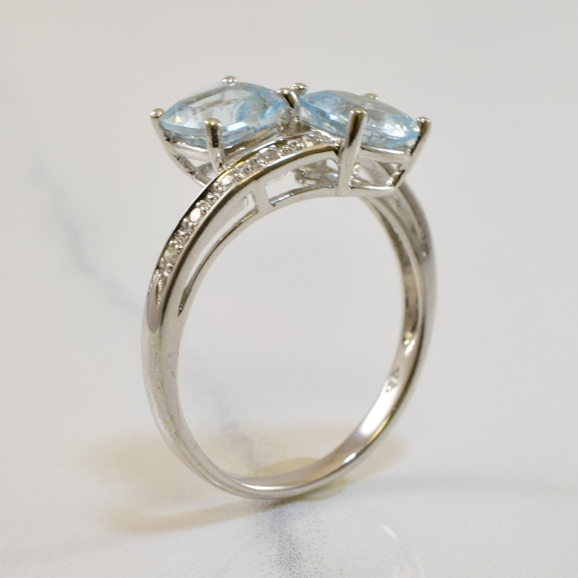 Aquamarine & Diamond Bypass Ring | 1.80ctw, 0.04ctw | SZ 6.75 |