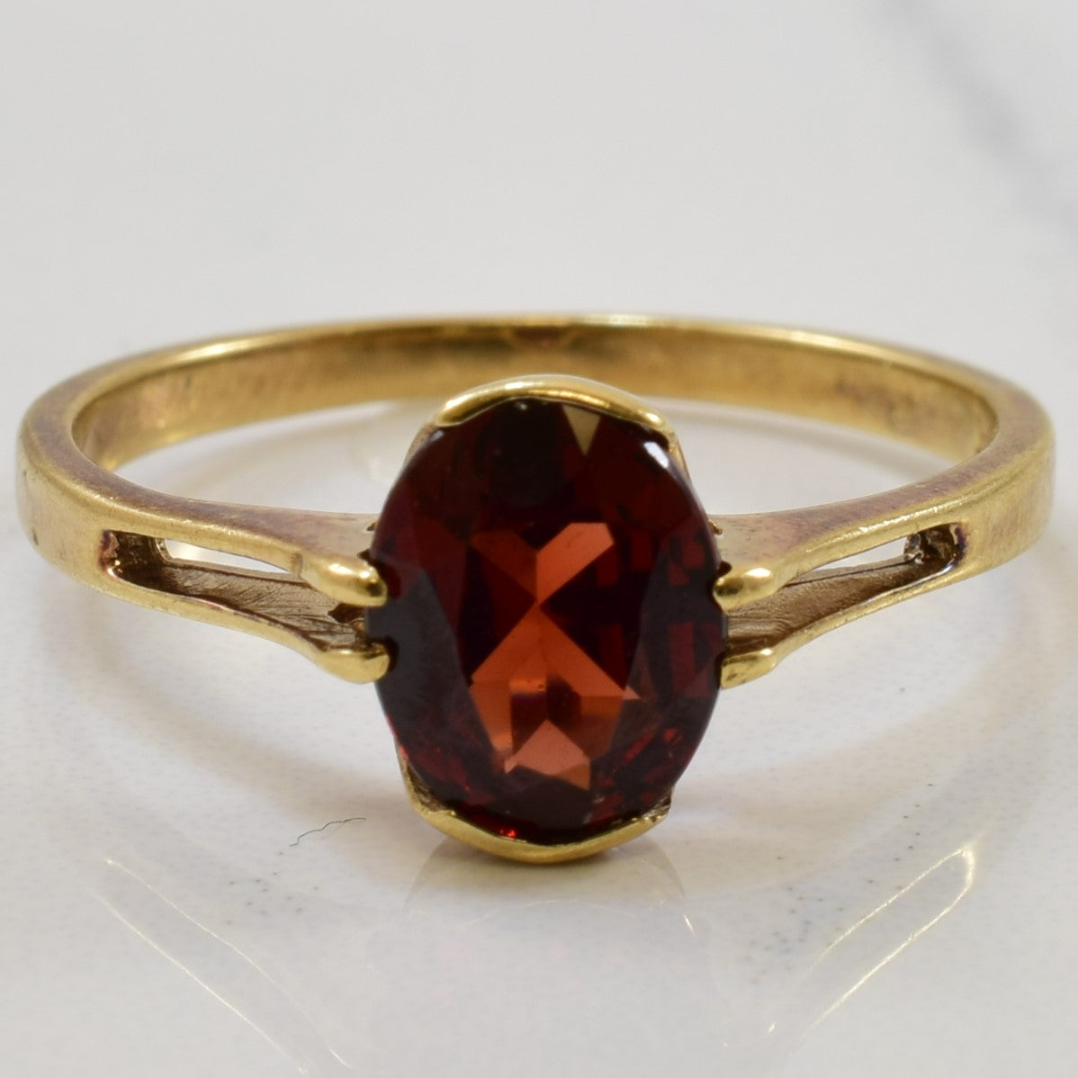 Oval Garnet Solitaire Ring | 1.60ct | SZ 6.75 |