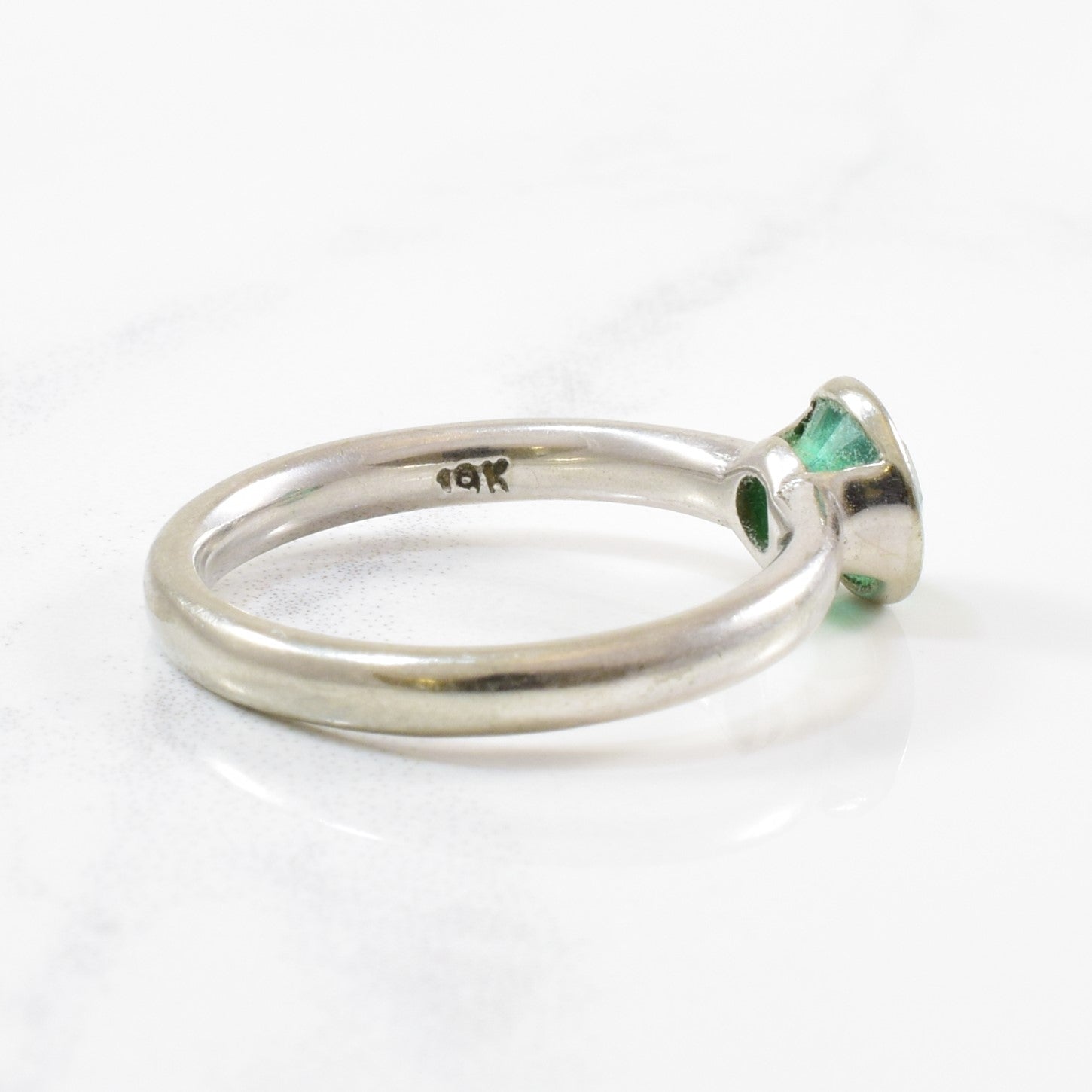 Bezel Set Emerald Solitaire Ring | 0.80 ct | SZ 5.5 |
