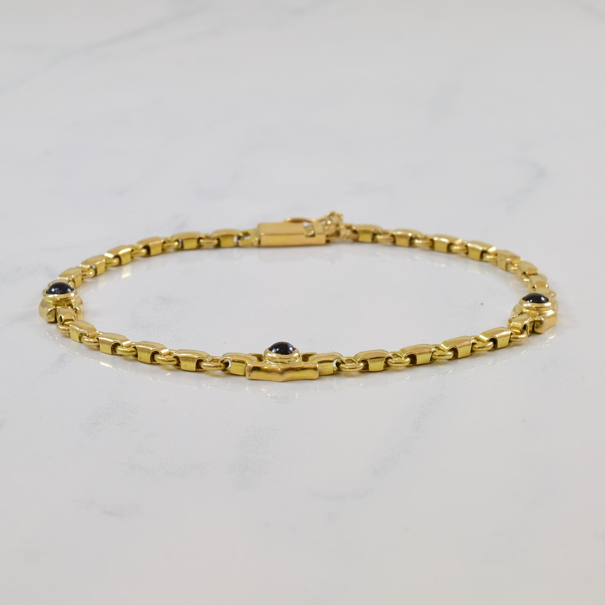 Synthetic Sapphire Cabochon Bracelet | 1.35ct | 8