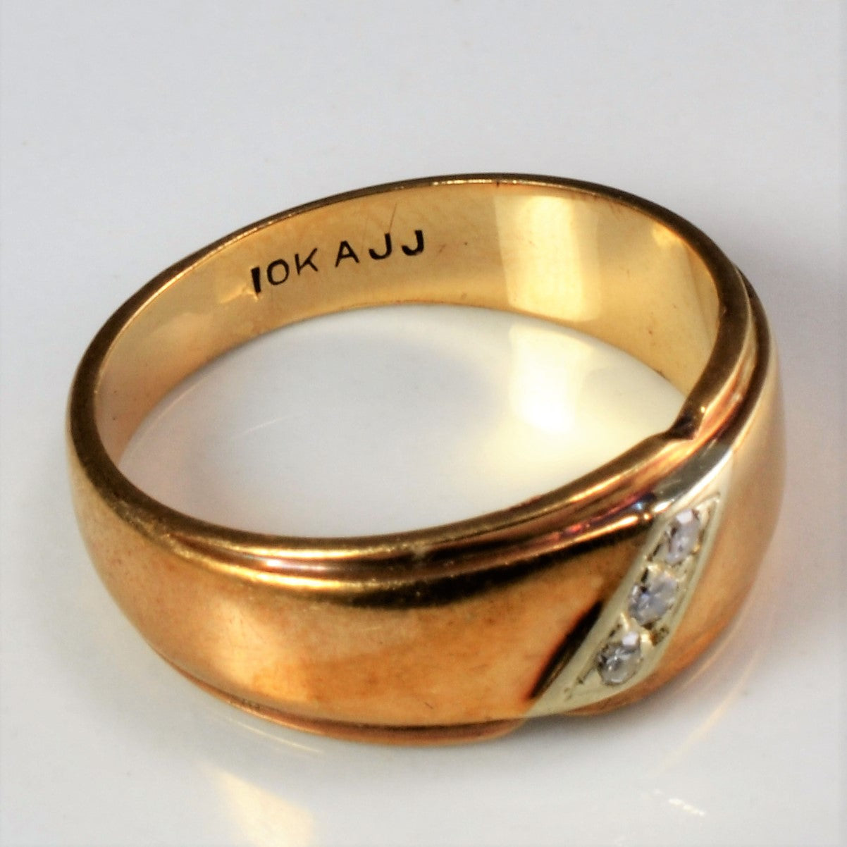 Three Stone Diamond Band | 0.04 ctw, SZ 5 |