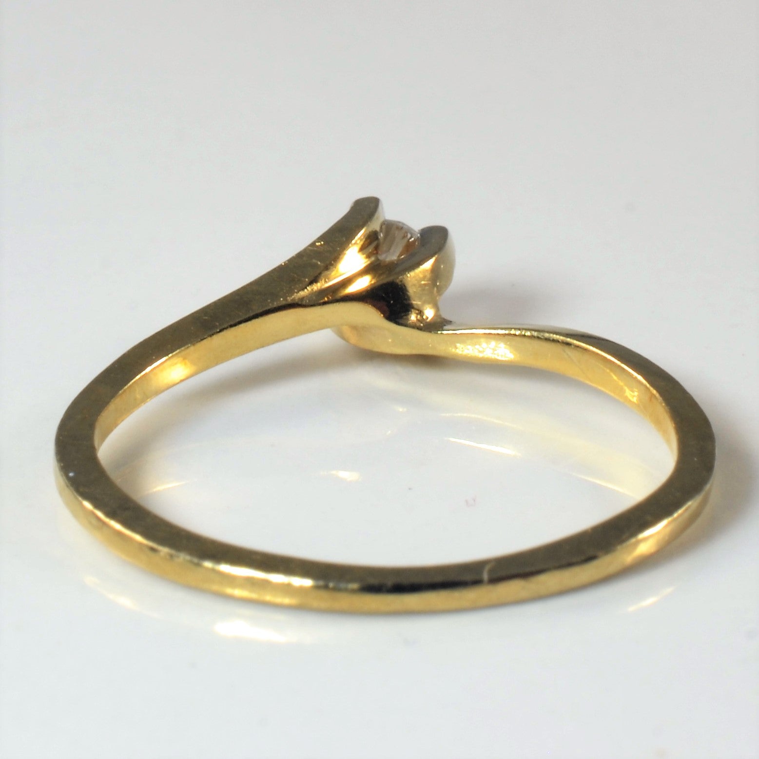 Solitaire Diamond Twist Ring | 0.09ct | SZ 6.25 |