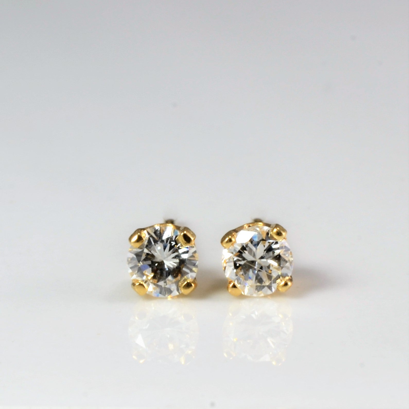 Diamond Stud Earrings | 0.30 ctw |