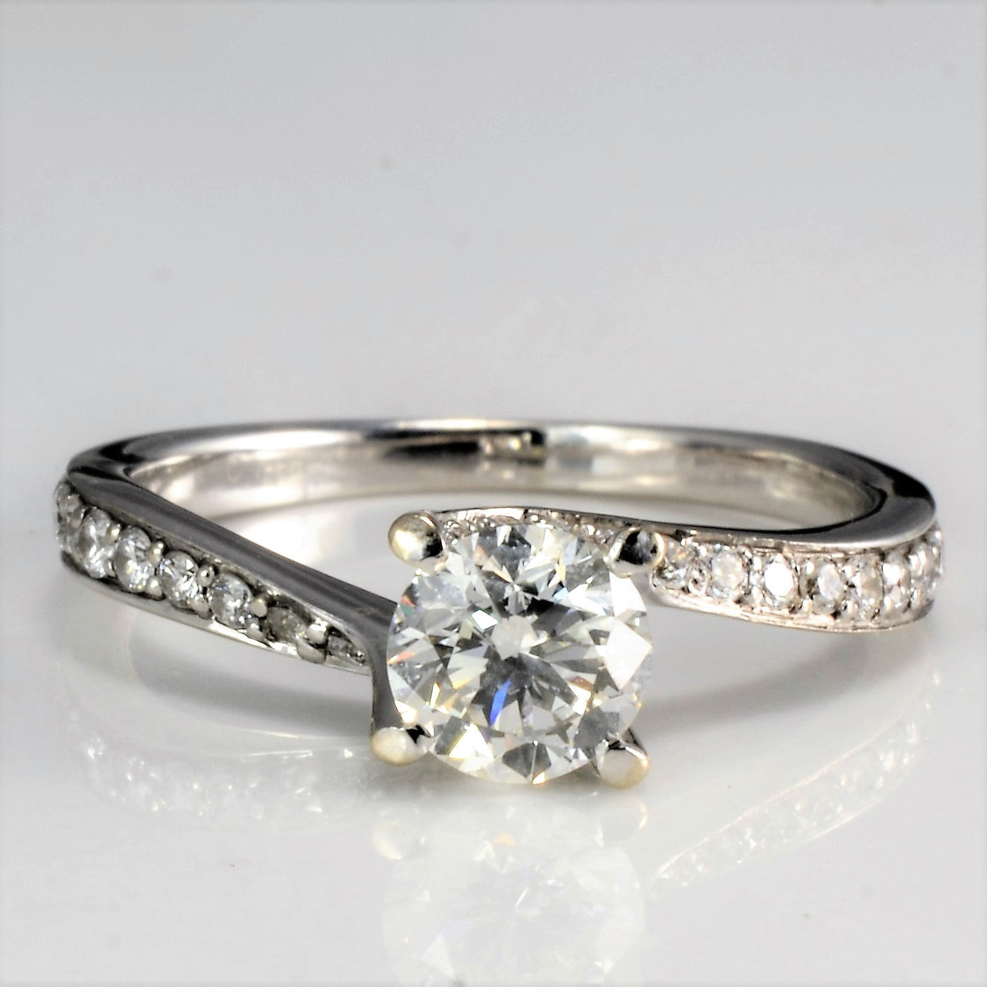 Solitaire with Accents Canadian Diamond Engagement Ring | 0.73 ctw, SZ 4.75 |