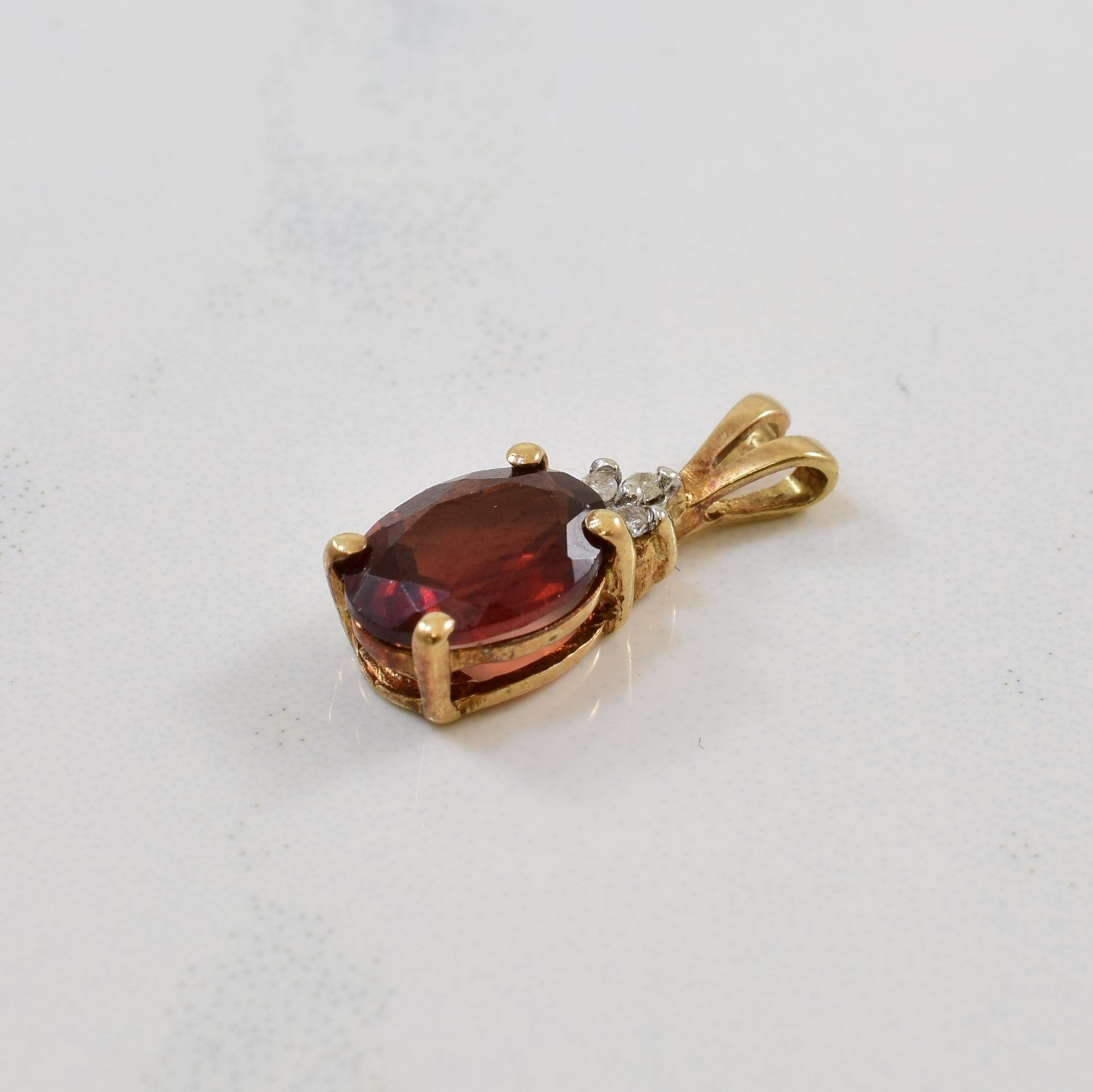 Garnet & Diamond Pendant | 1.45ct, 0.02ctw |