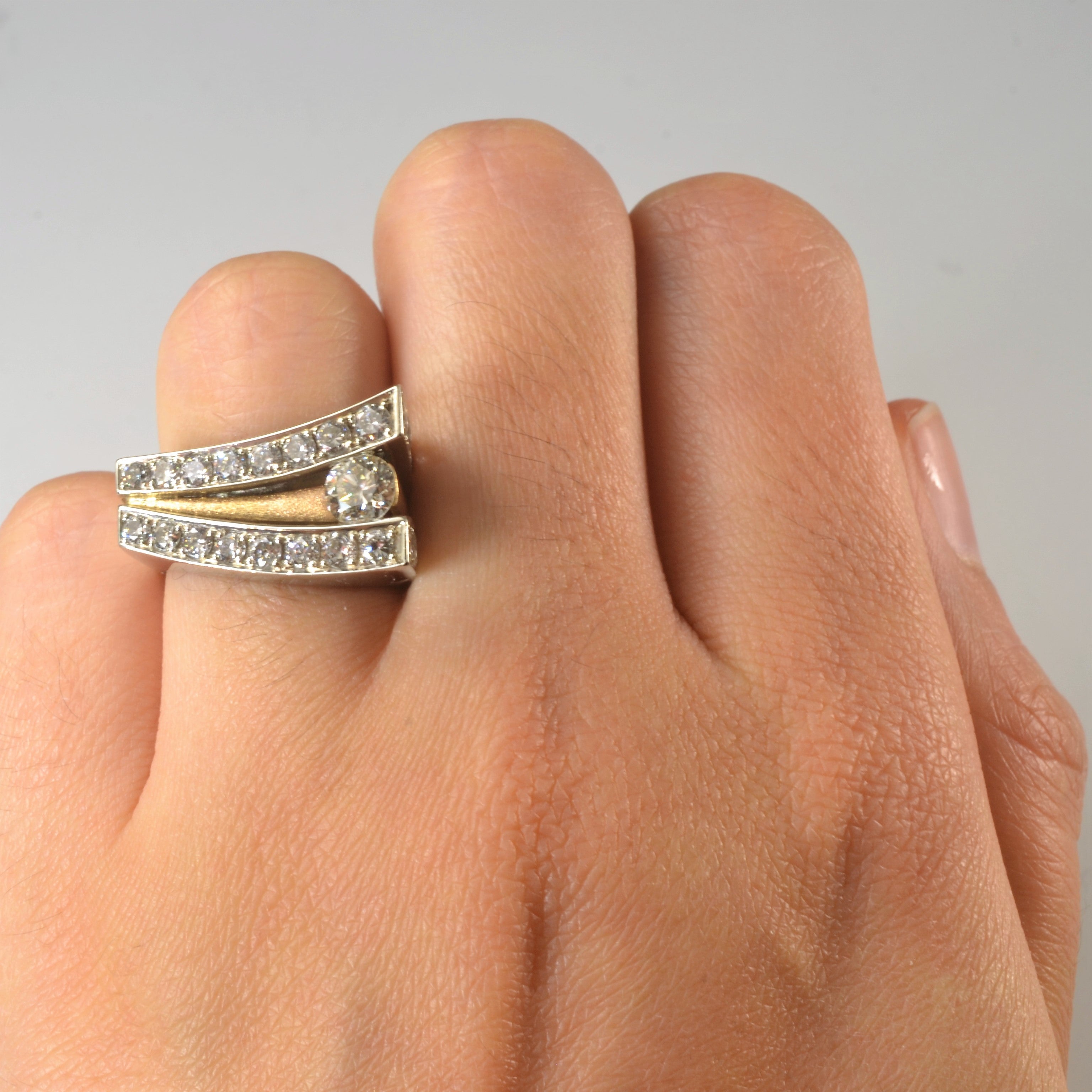 Textured Double Sided Diamond Ring | 1.90ctw | SZ 5 |