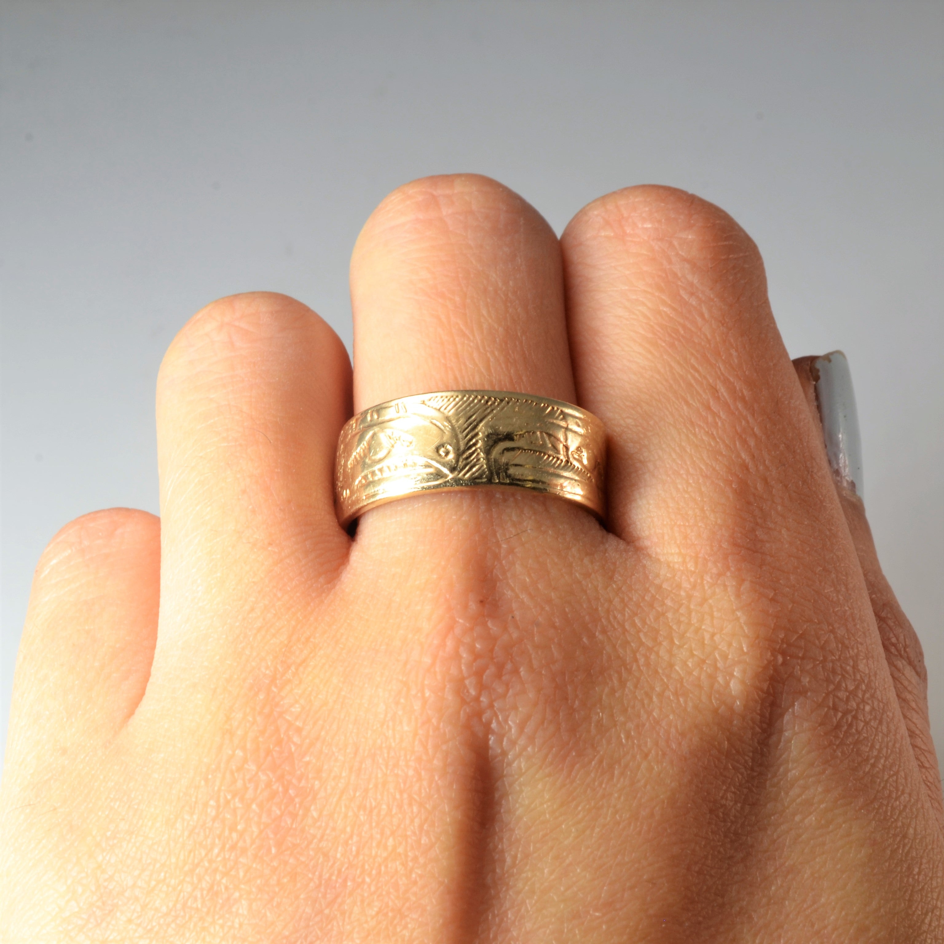 Indigenous Eagle Art Gold Band | SZ 10.25 |