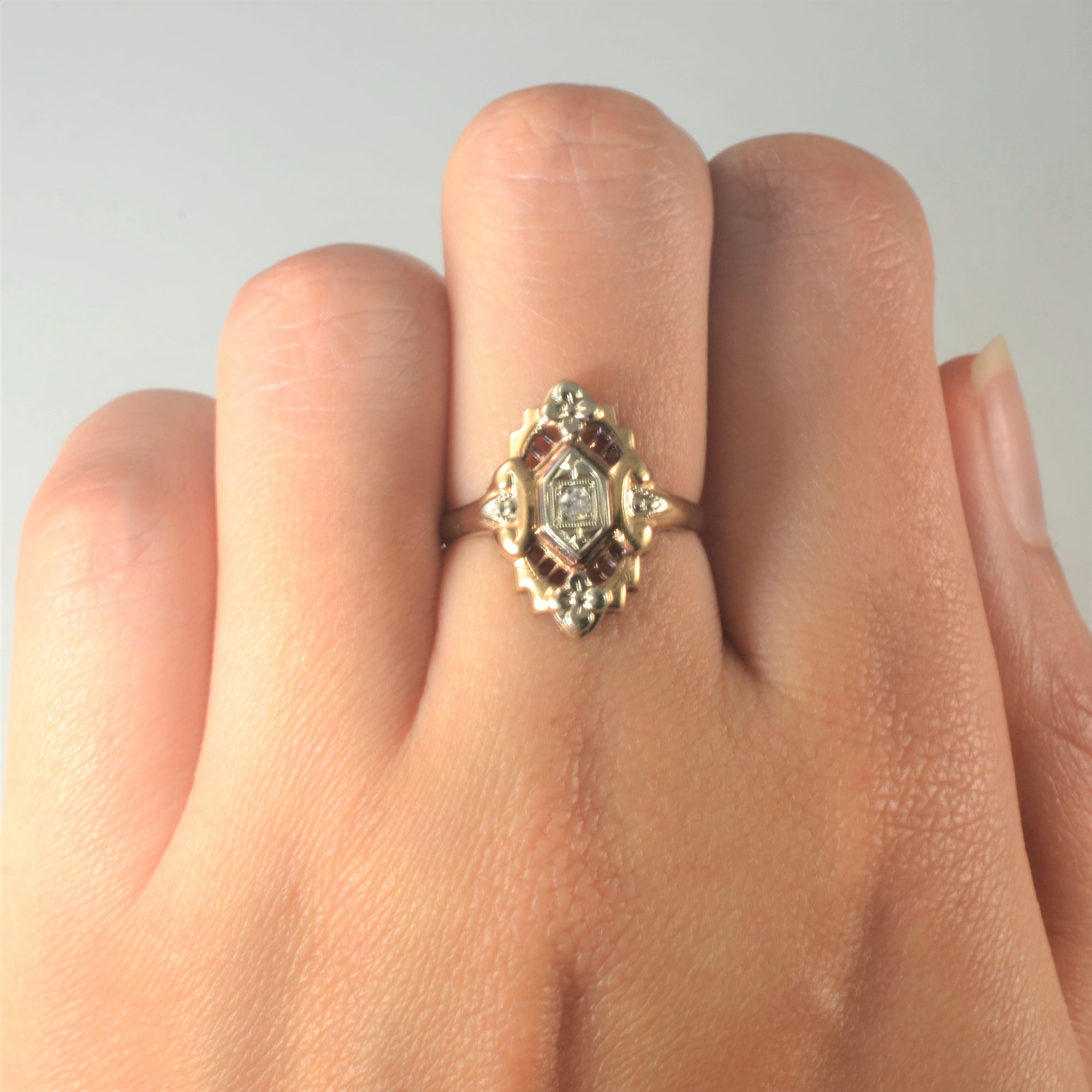 1930s Filigree Diamond Ring | 0.02ct | SZ 5.75 |