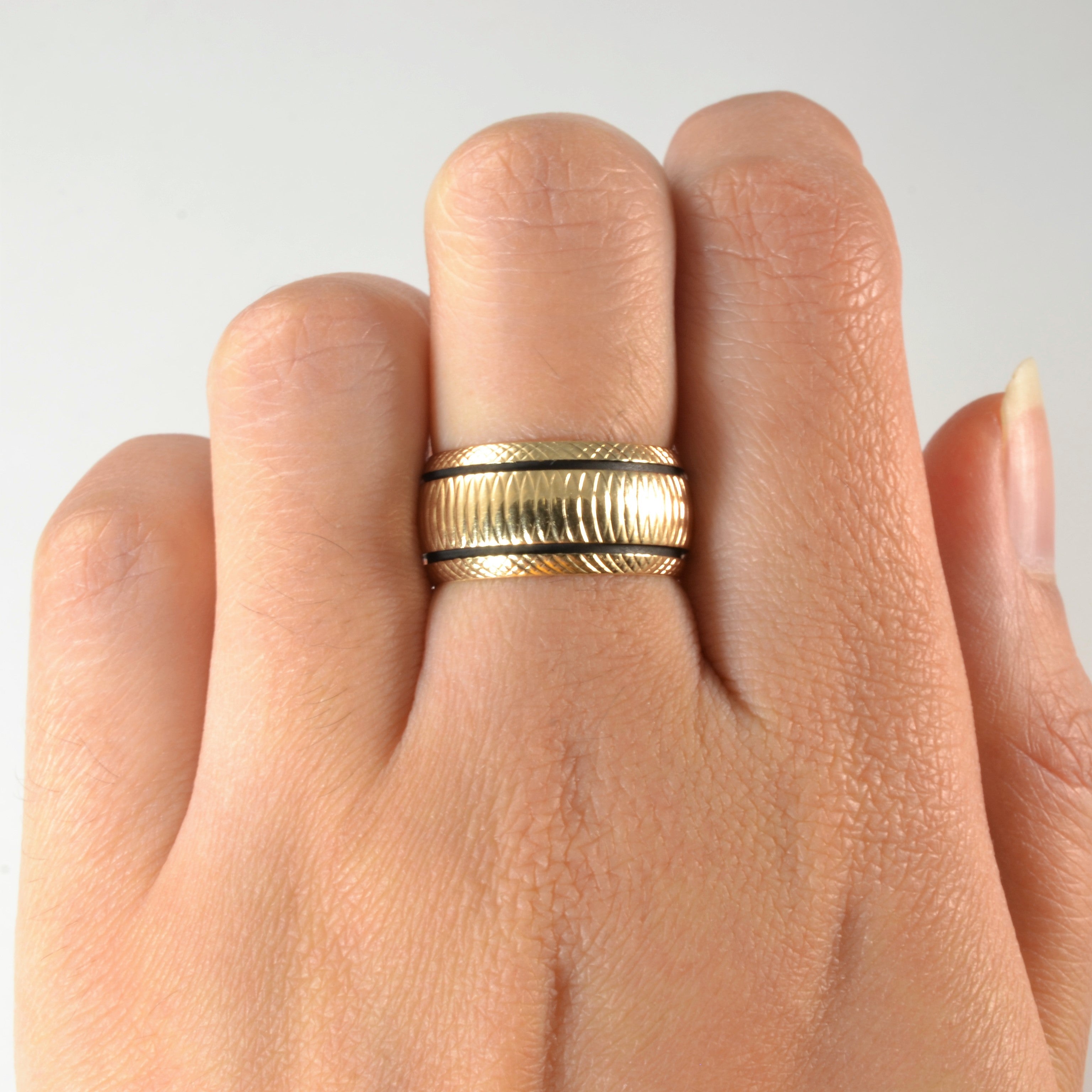 Textured Yellow Gold Cigar Band | SZ 6.25 |