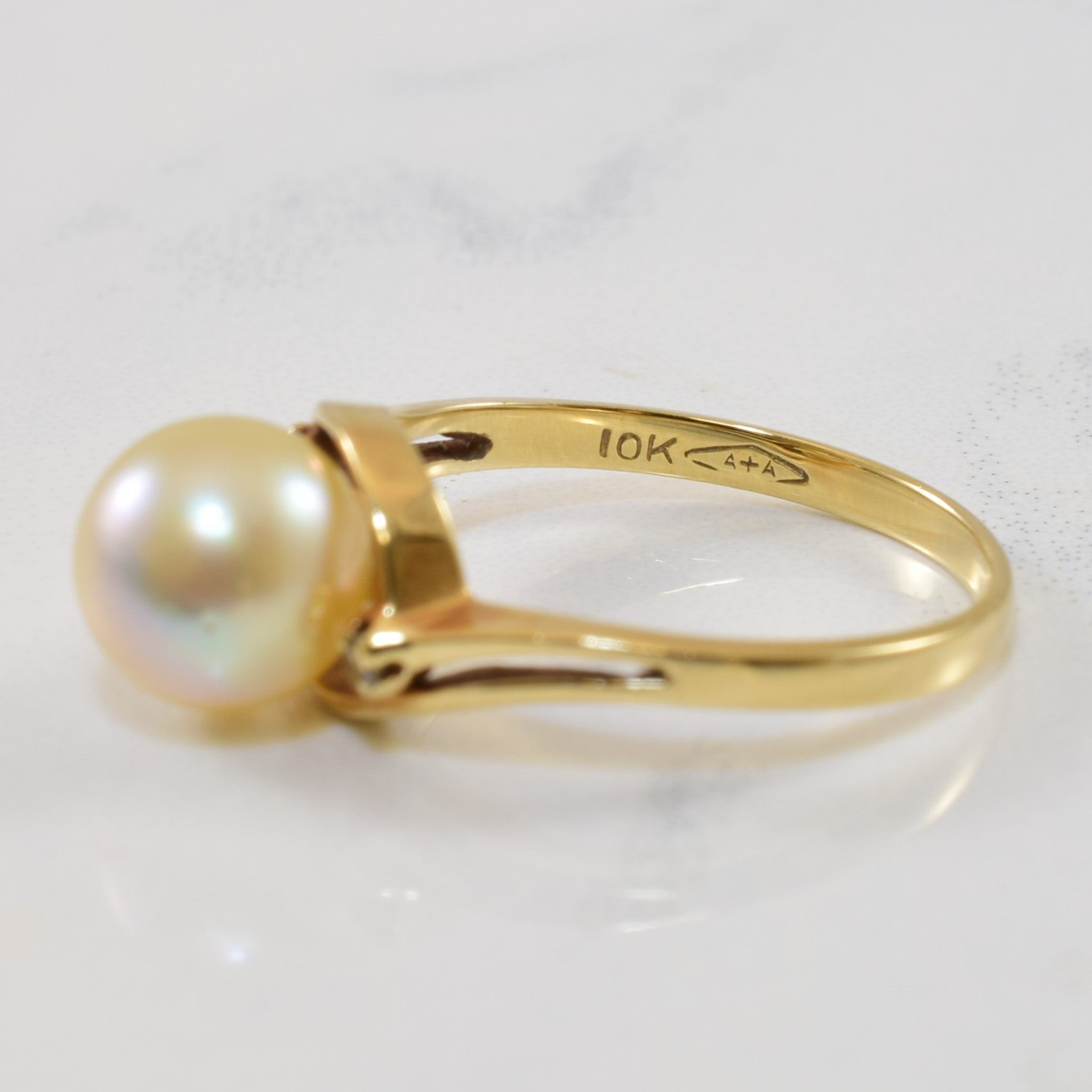 Pearl & Diamond Split Shank Ring | 2.40ct, 0.02ctw | SZ 4 |