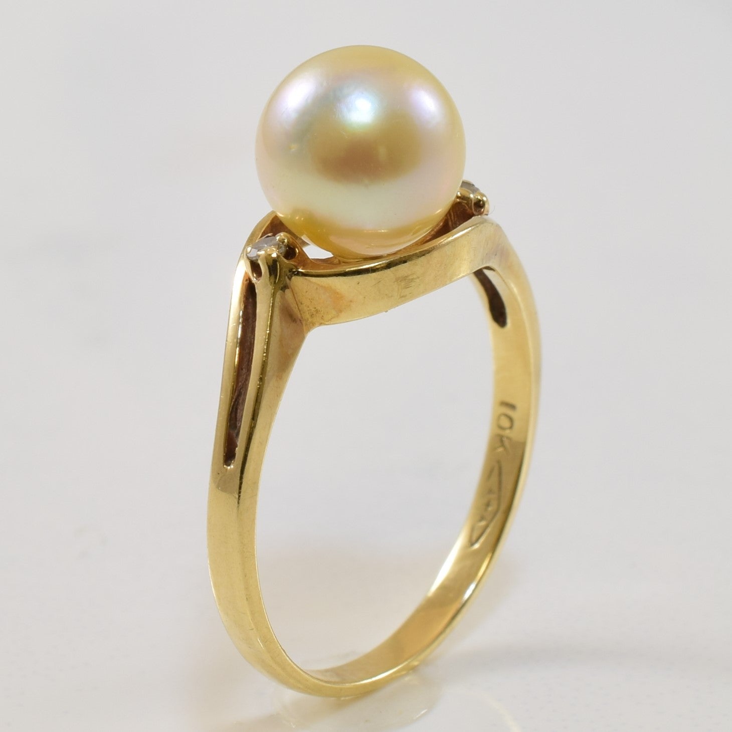 Pearl & Diamond Split Shank Ring | 2.40ct, 0.02ctw | SZ 4 |