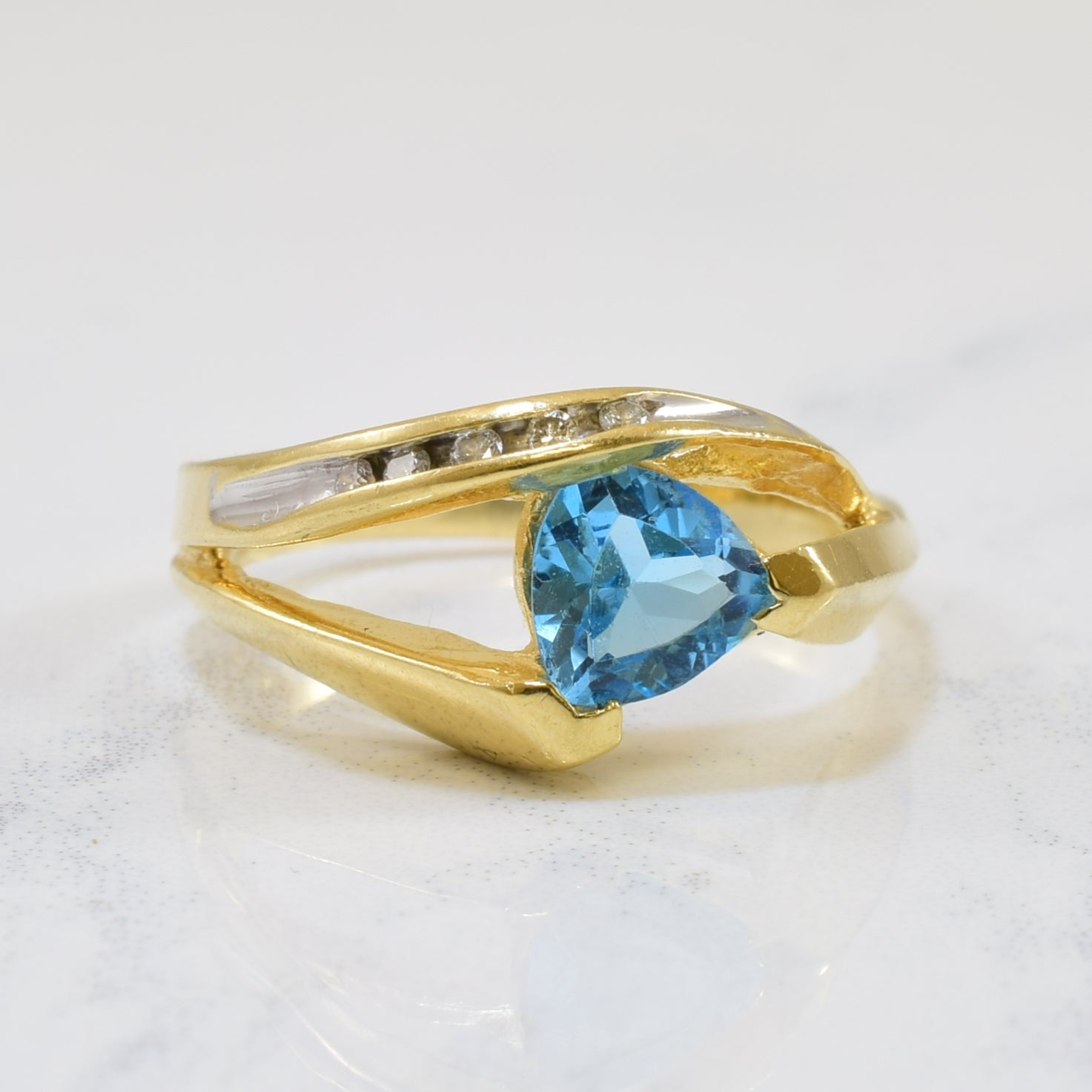 Blue Topaz & Diamond Cocktail Ring | 0.85ct, 0.05ctw | SZ 6.5 |