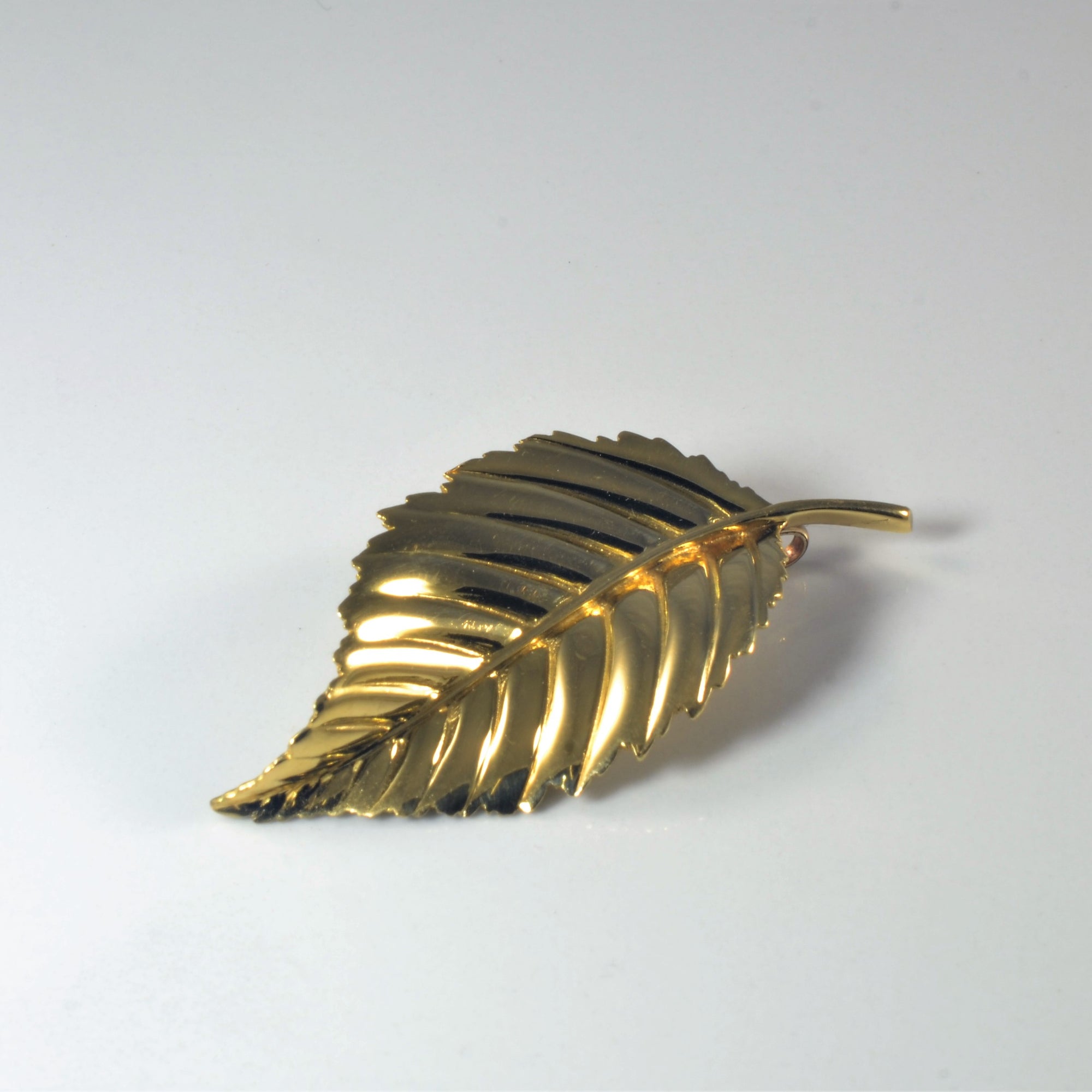 1980s Golden Leaf Pendant |