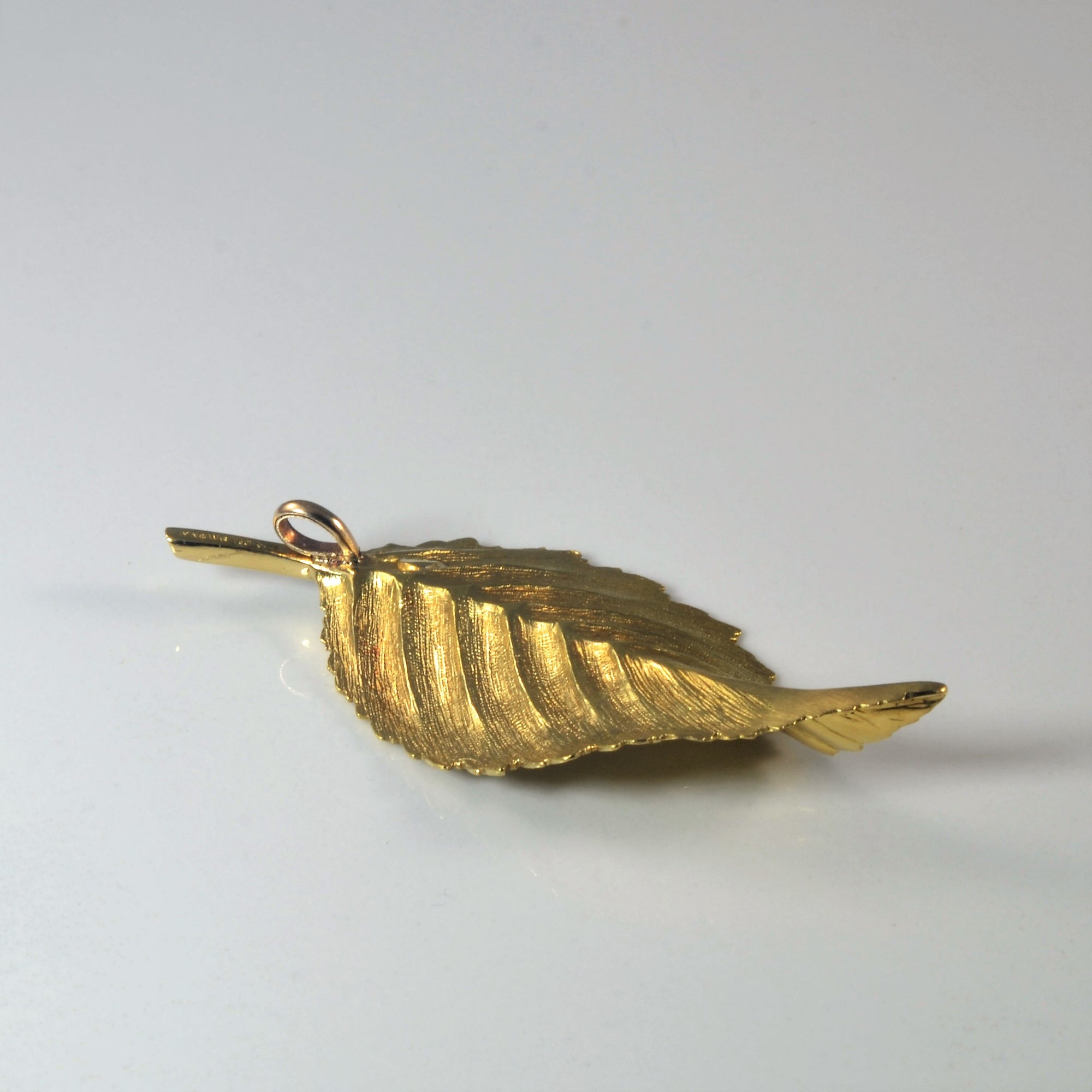 1980s Golden Leaf Pendant |